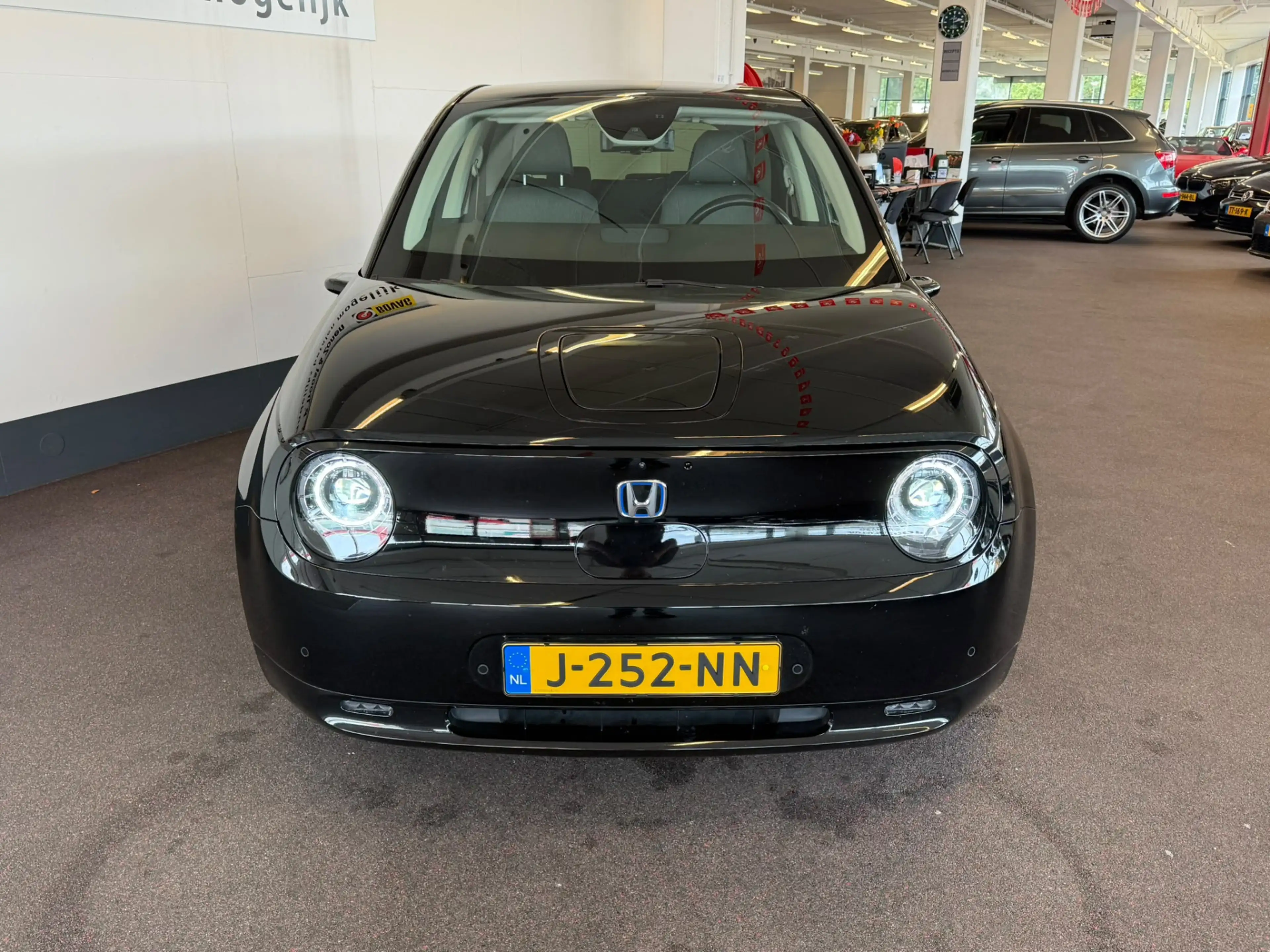 Honda e Advance 100% Elektrisch | Panoramadak | Nederlands — photo 4