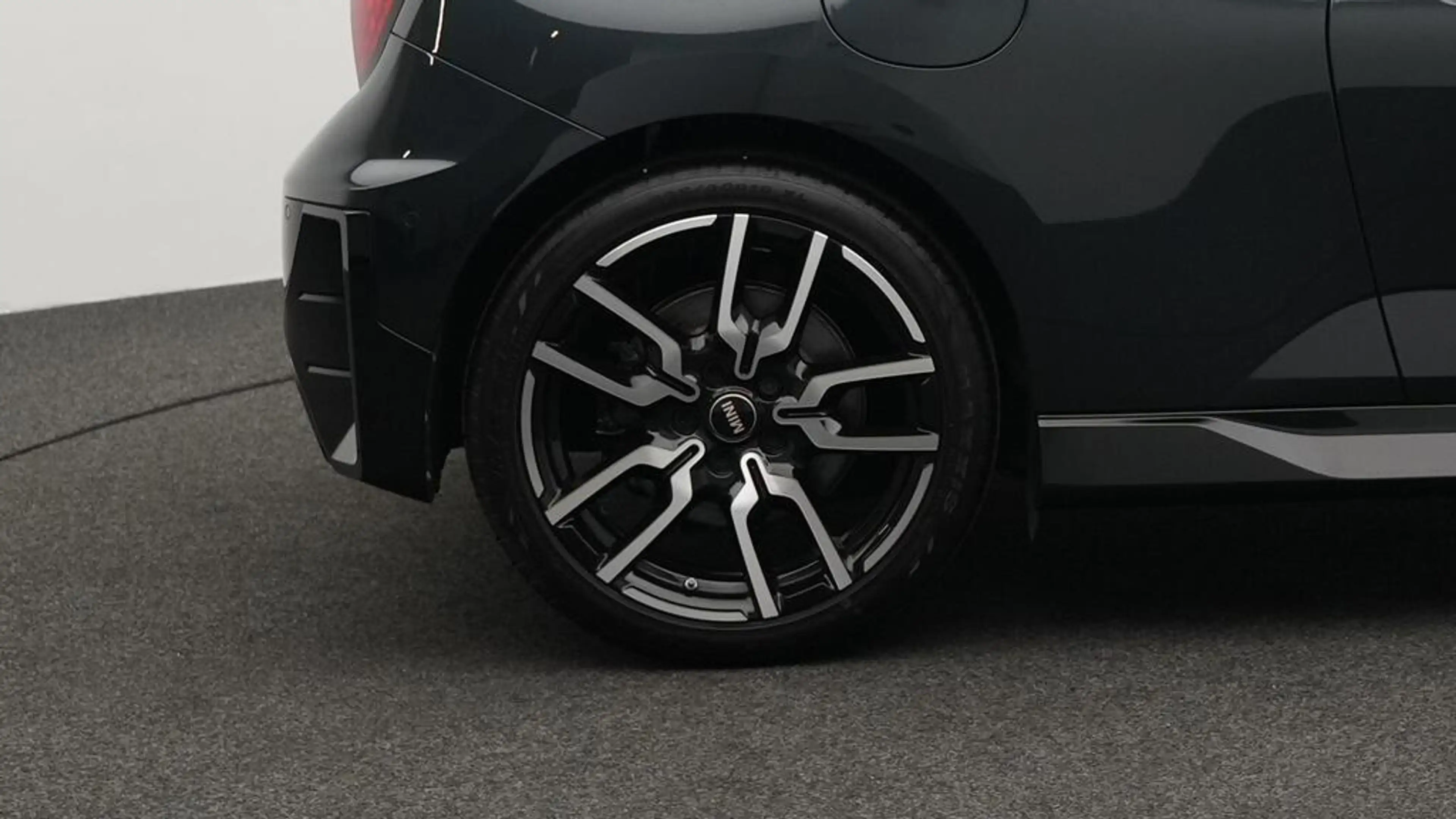MINI Cooper SE John Cooper Works Trim — photo 13