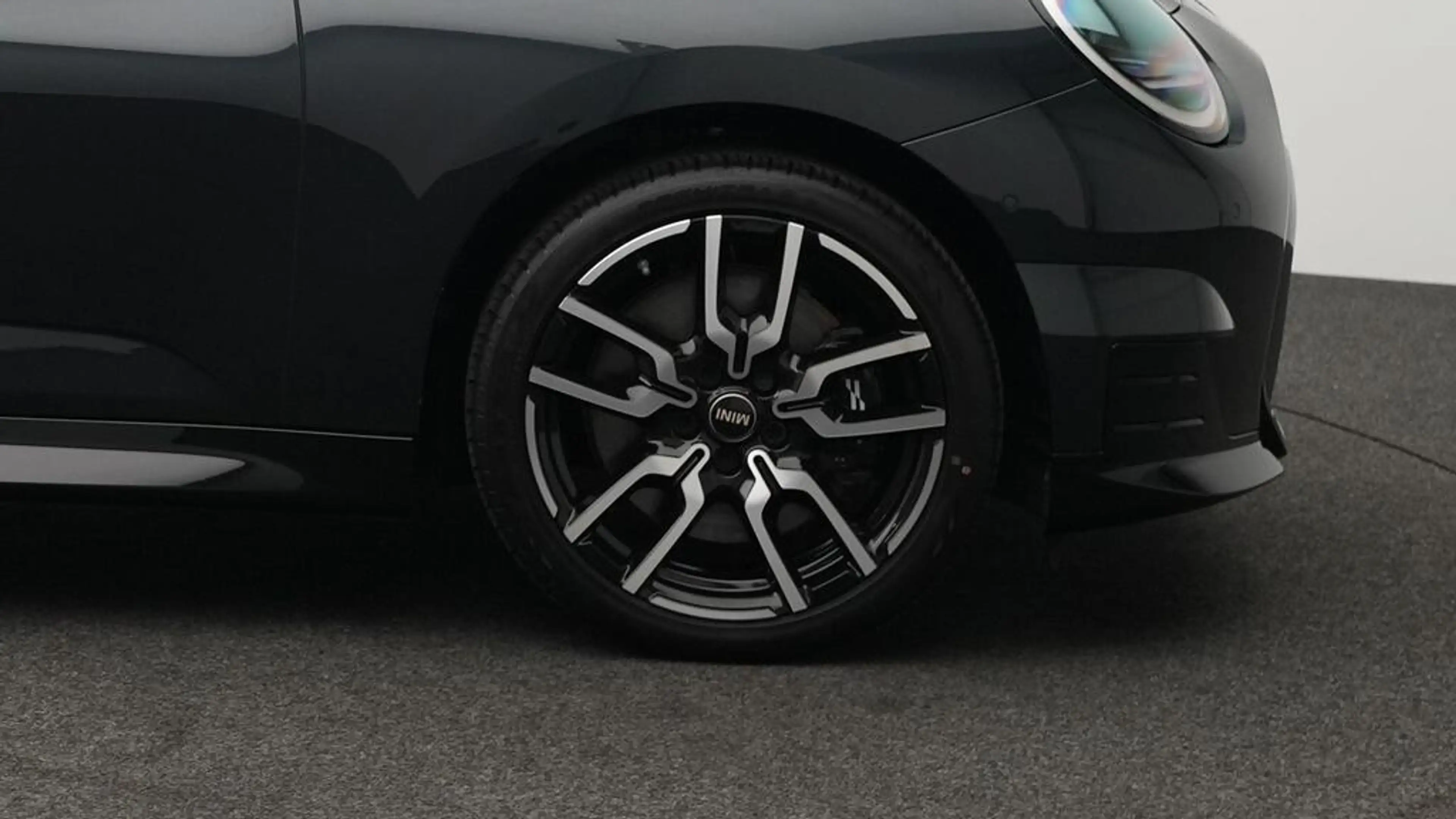MINI Cooper SE John Cooper Works Trim — photo 11