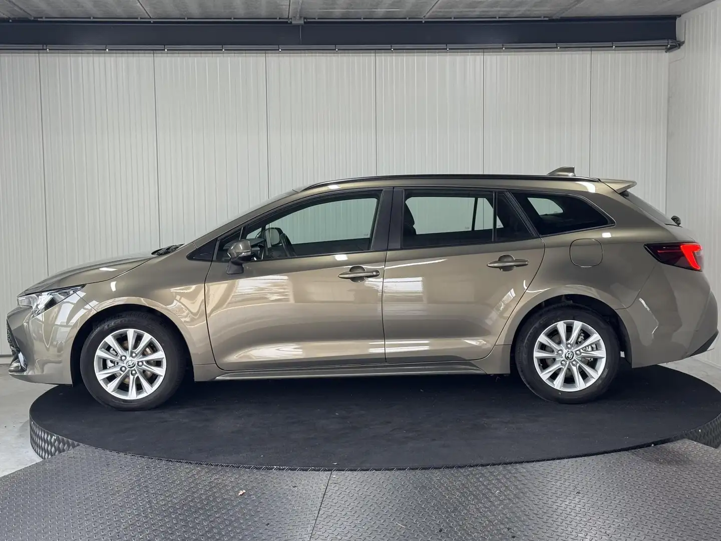 Toyota Corolla Touring Sports 1.8 Hybrid 140 Active Cruise Clima Vert - 2