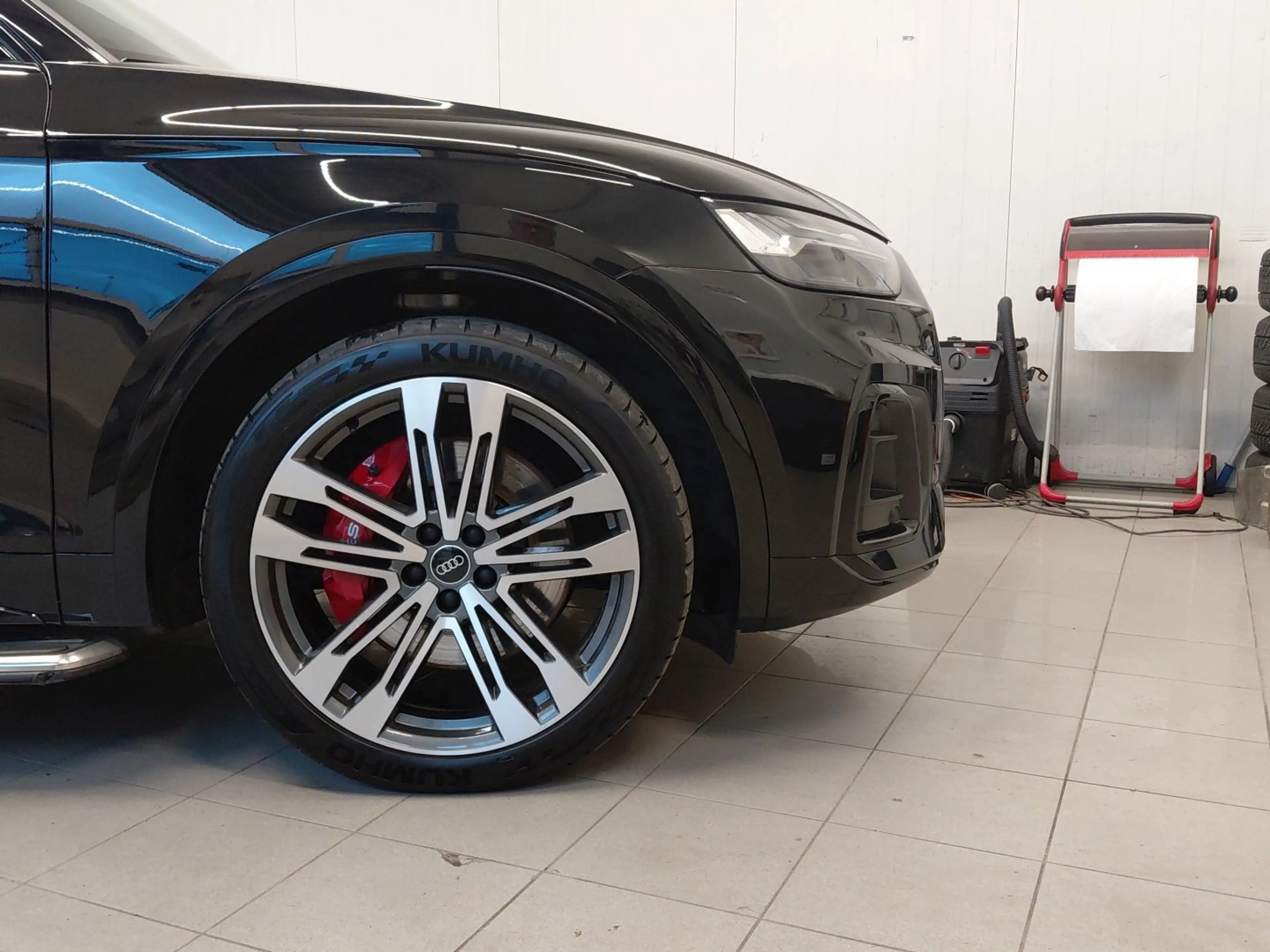 Audi SQ5 TDI quattro — photo 6