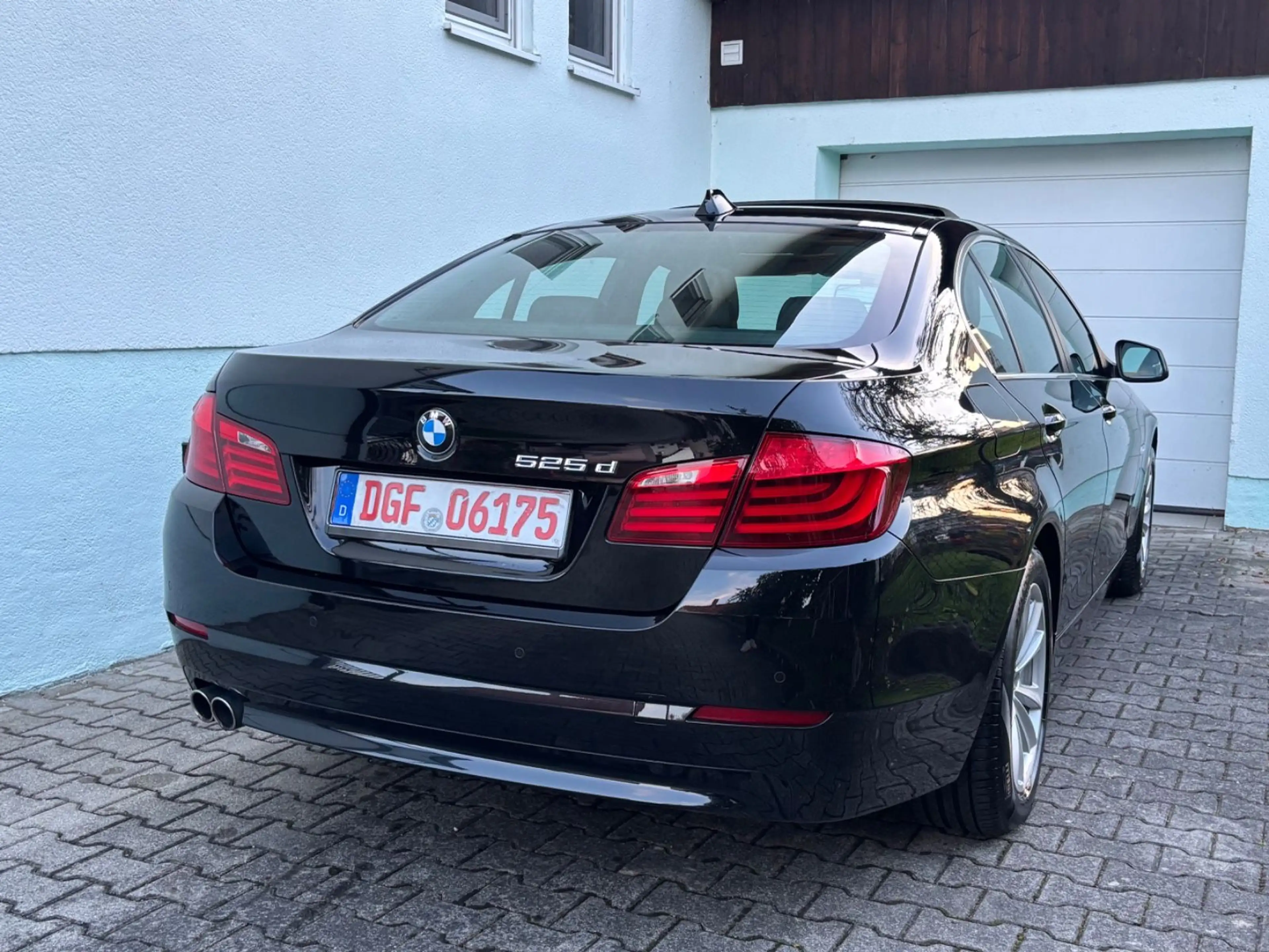 BMW 525 d 1.Hand Automatik+8-GANG*Schiebedach*Na — photo 9