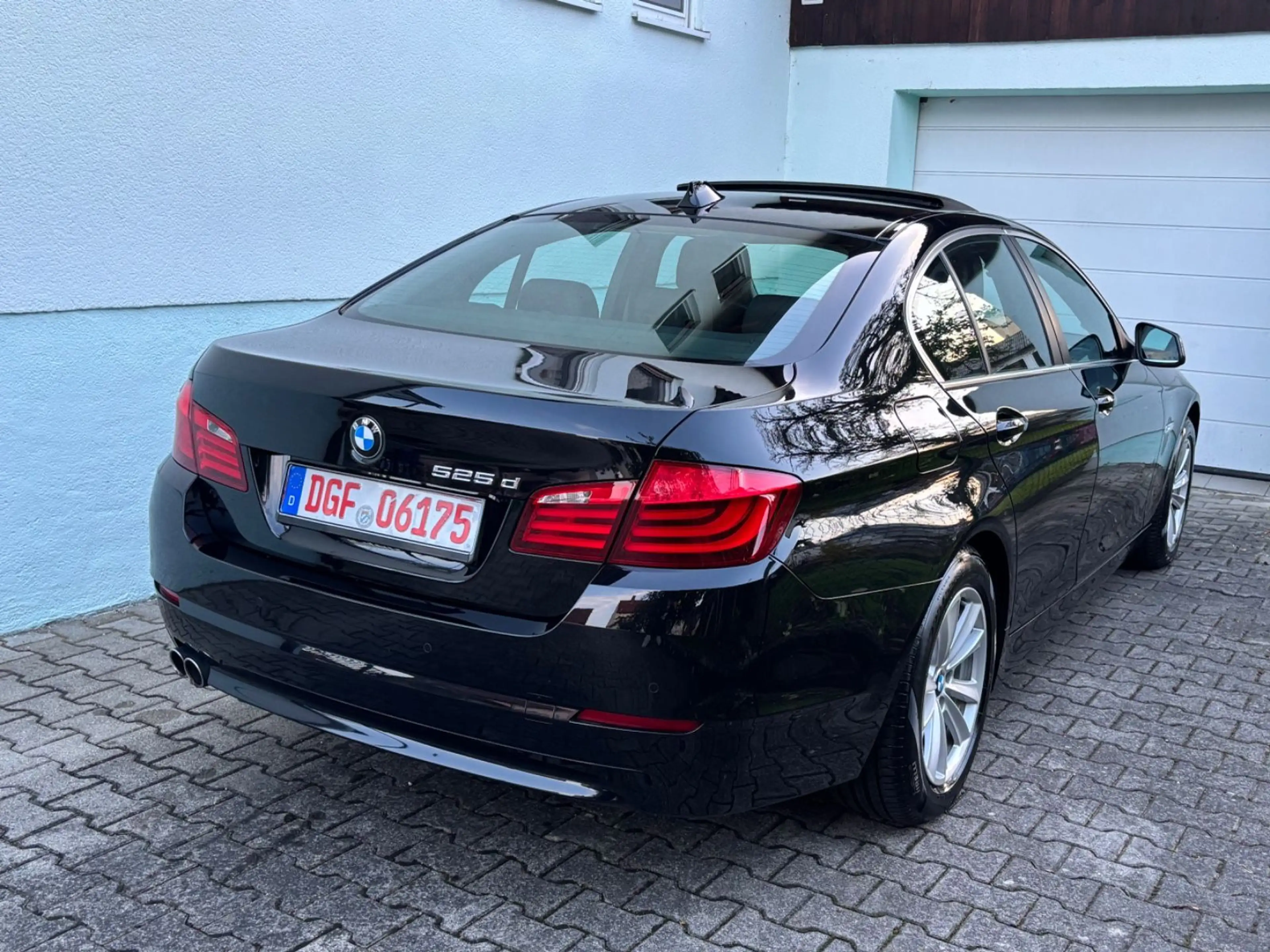 BMW 525 d 1.Hand Automatik+8-GANG*Schiebedach*Na — photo 10
