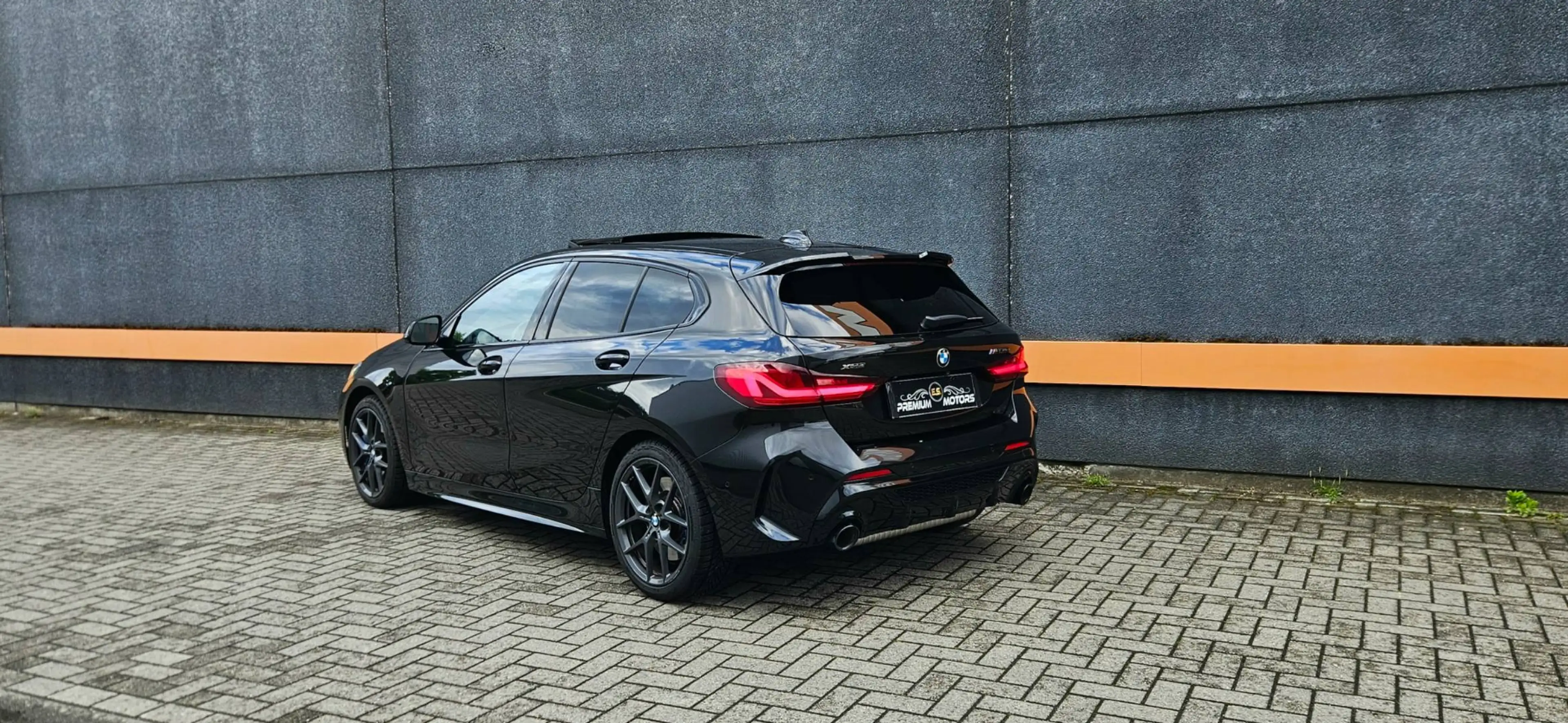 BMW 135 M iXAS EXCLUSIEF M PACK VOLLEDER/PANO/LED/CAMERA /FULL — photo 3