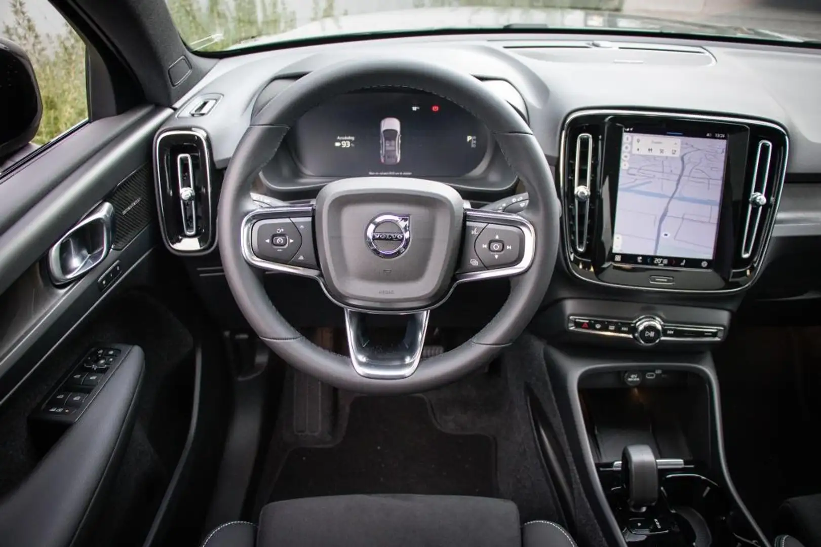 Volvo C40 Single Motor Extended Range Ultimate 82 kWh | Pano Grijs - 2