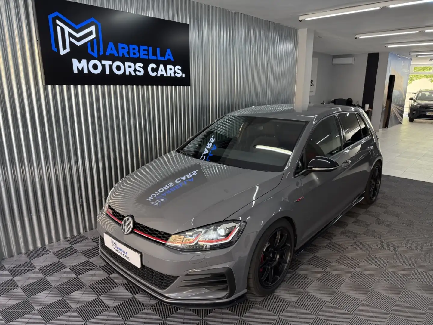 Volkswagen Golf GTI 2.0 TSI TCR DSG7 213kW Szürke - 1