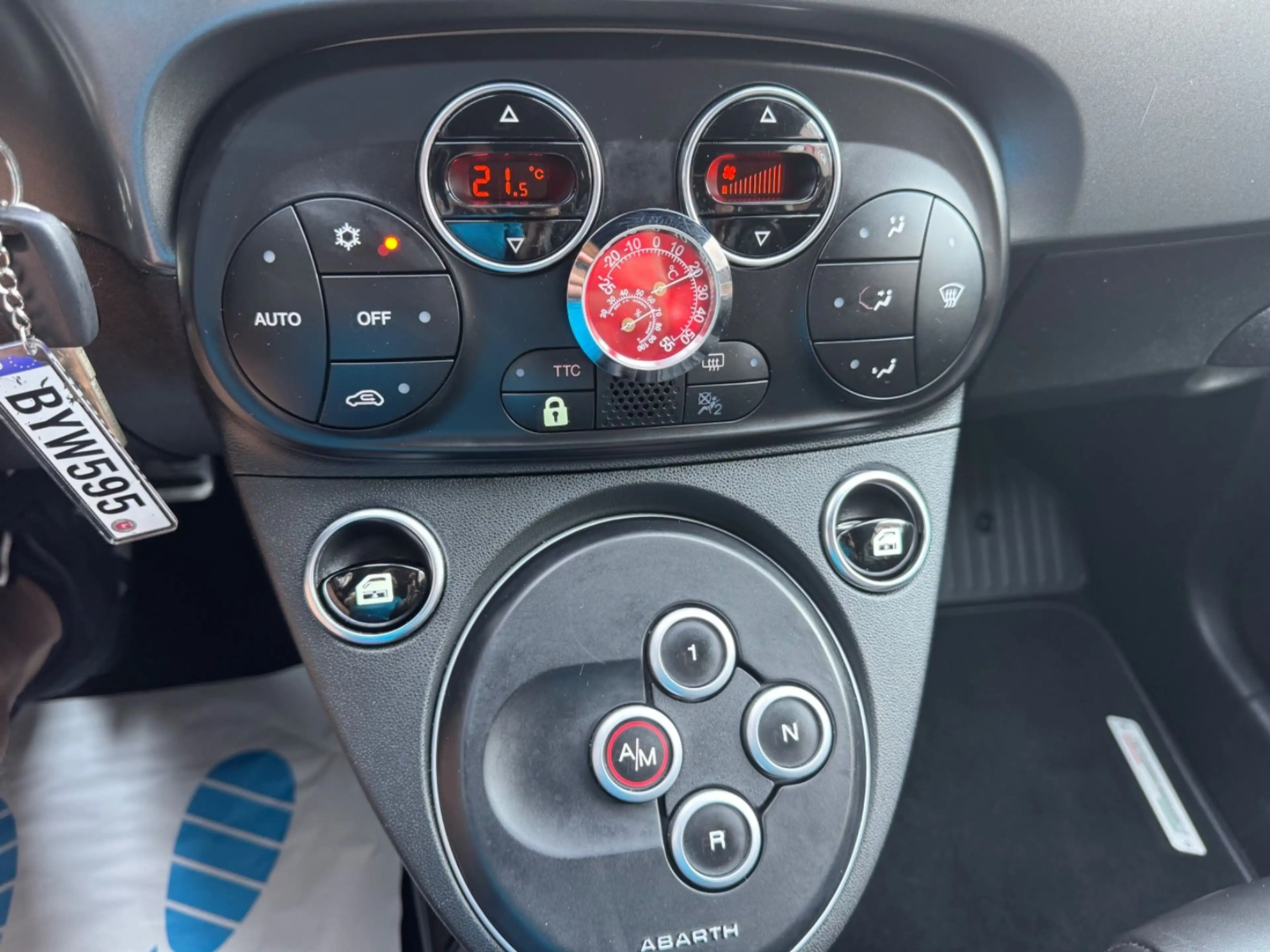 Abarth 595 Turismo Xenon-Navi-Leder — photo 14