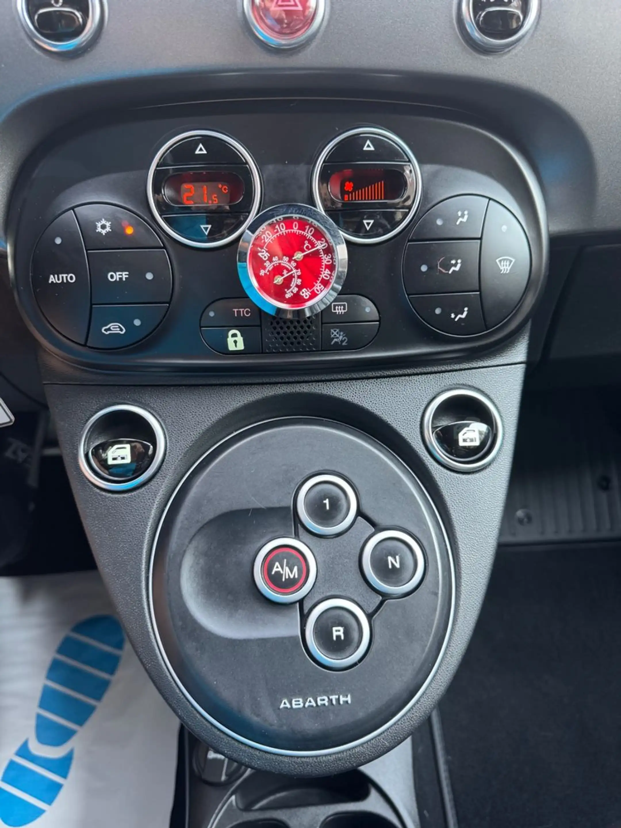 Abarth 595 Turismo Xenon-Navi-Leder — photo 15