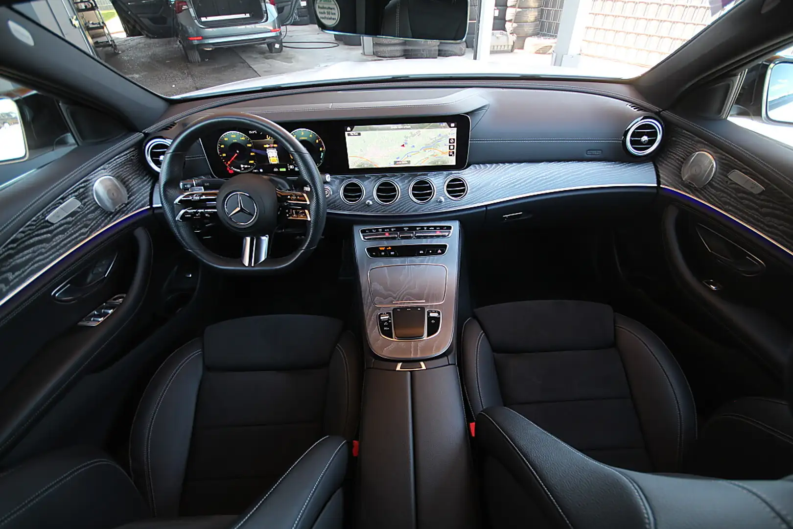 Mercedes-Benz E 300 de PHEV Aut. AMG LIne, ACC, Virtual, LED, Gest... Weiß - 2