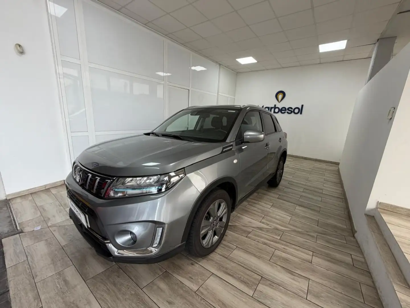 Suzuki Vitara 1.4T GLE 4WD Mild Hybrid Gris - 2
