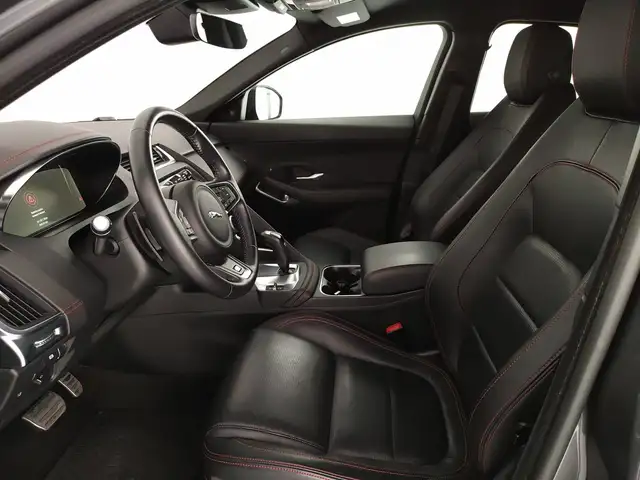 Jaguar E-Pace view 9