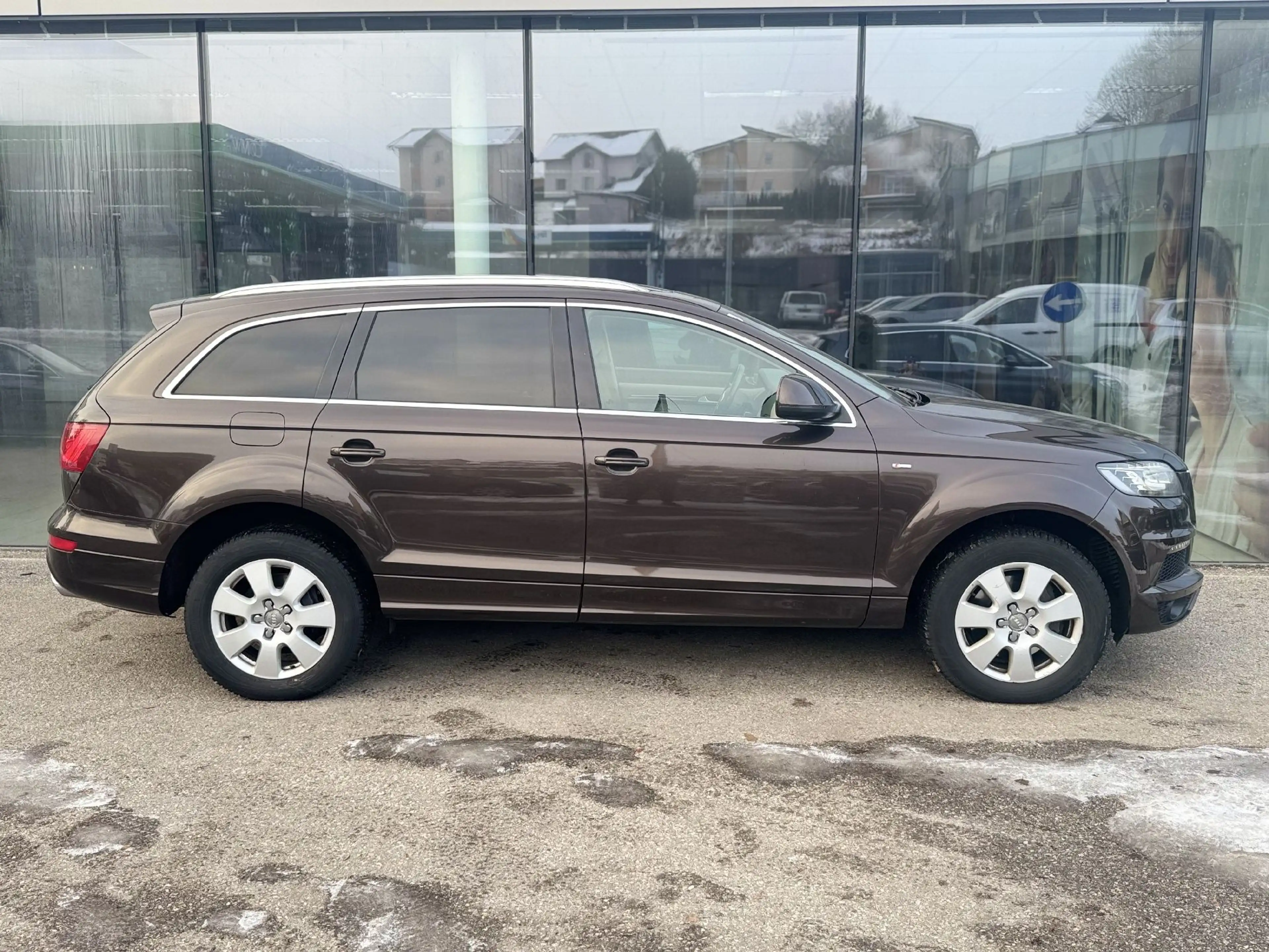 Audi Q7 3.0 V6 FACELIFT/AHK/PANO/STNHEIZUNG — photo 6