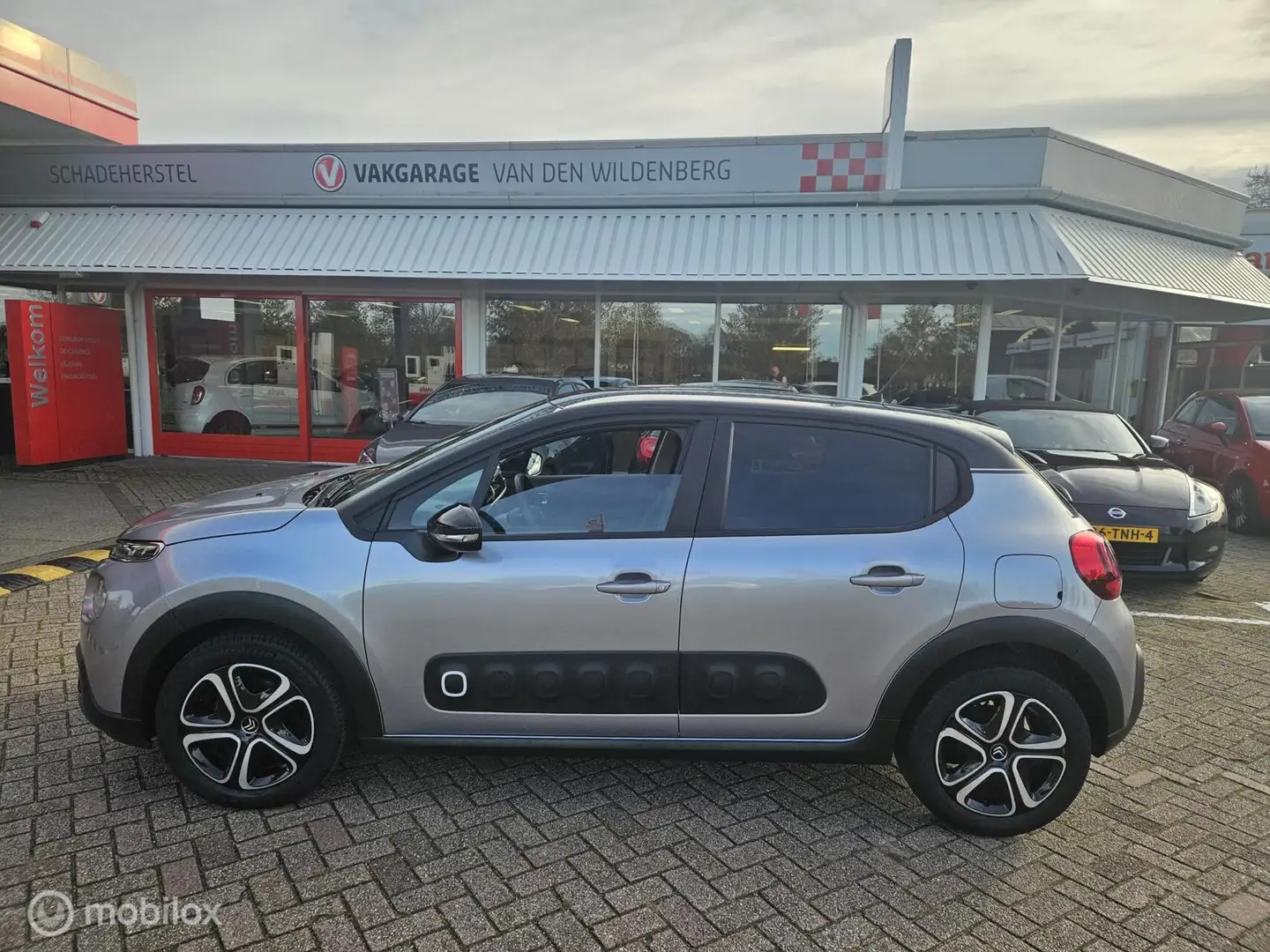 Citroen C3 1.2 PureTech Business Gris - 2