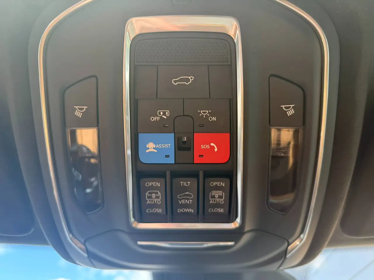Jeep Grand Cherokee снимка Jeep Grand Cherokee