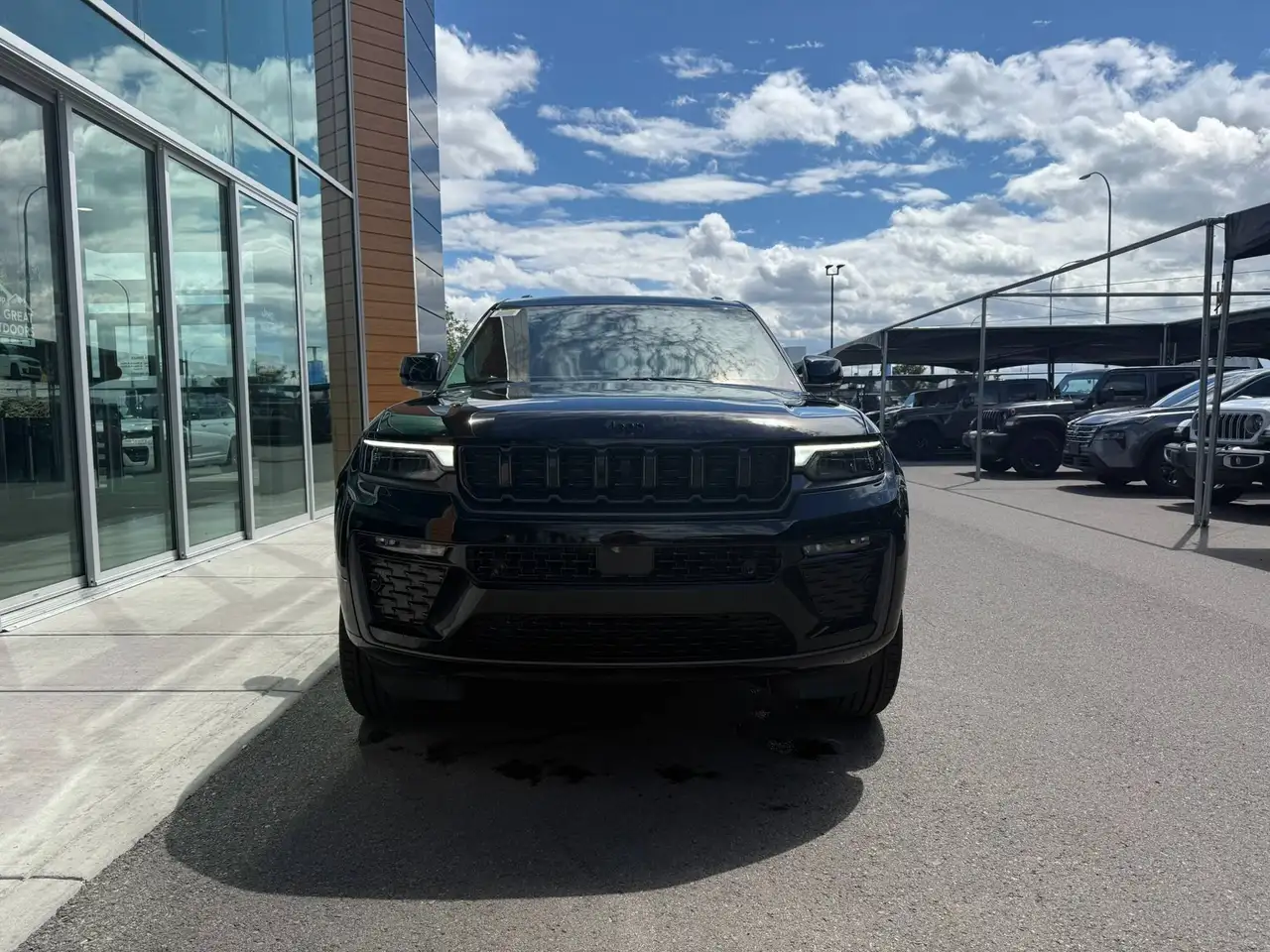 Jeep Grand Cherokee снимка Jeep Grand Cherokee