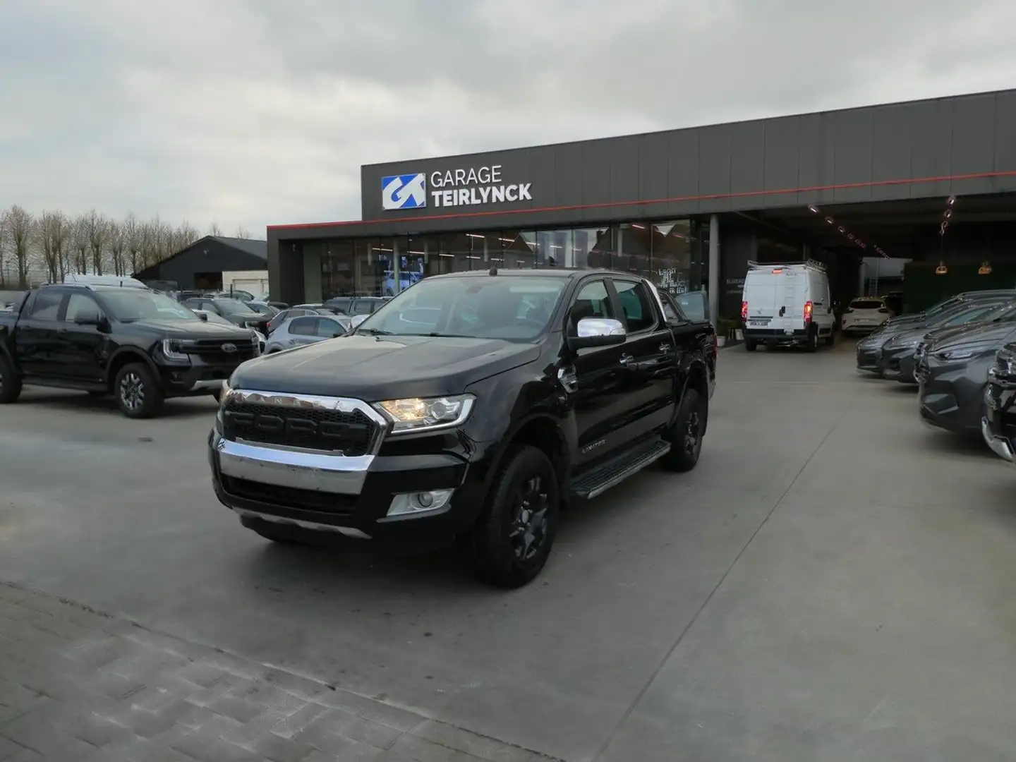 Ford Ranger 2.2 160pk 4x4 Automaat Limited Raptor Leder (38155 Noir - 1