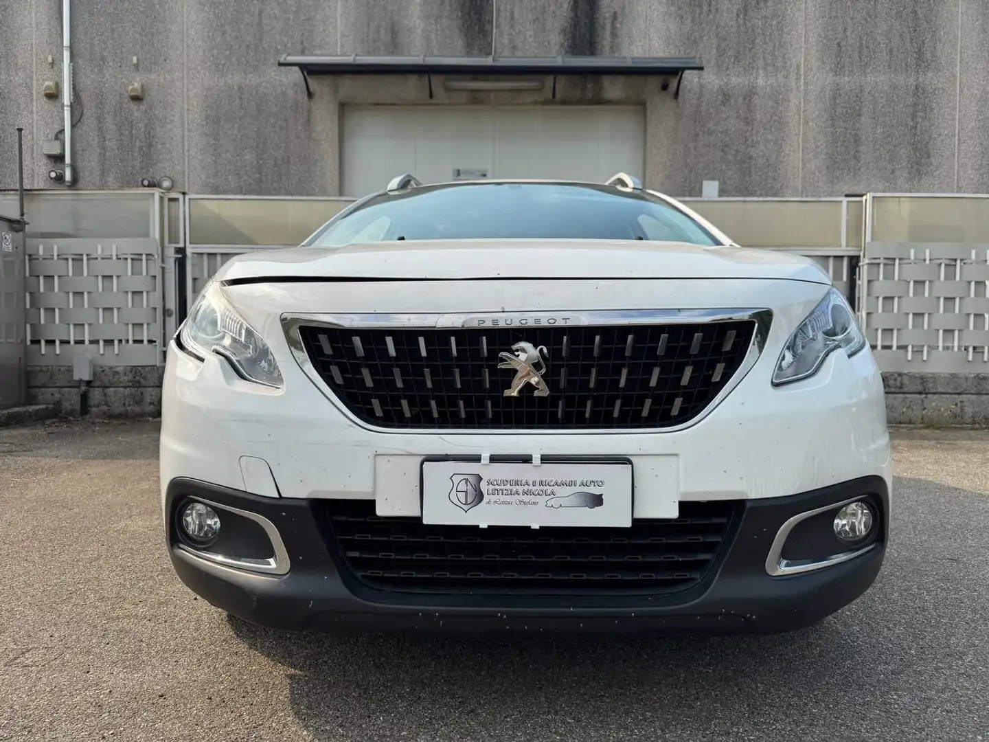 Peugeot 2008 1.6 bluehdi Active 75cv*INCIDENTATA*92.000KM* Bianco - 1