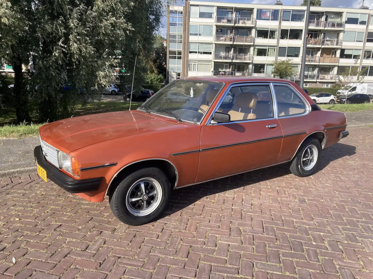 Opel Ascona 19 - 1