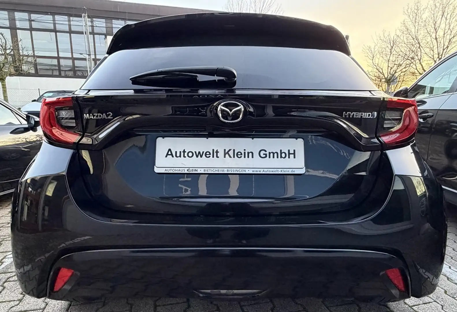 Mazda 2 Hybrid 1.5L VVT-i 116 PS CVT AL-SELECT PD 2-TON Schwarz - 2