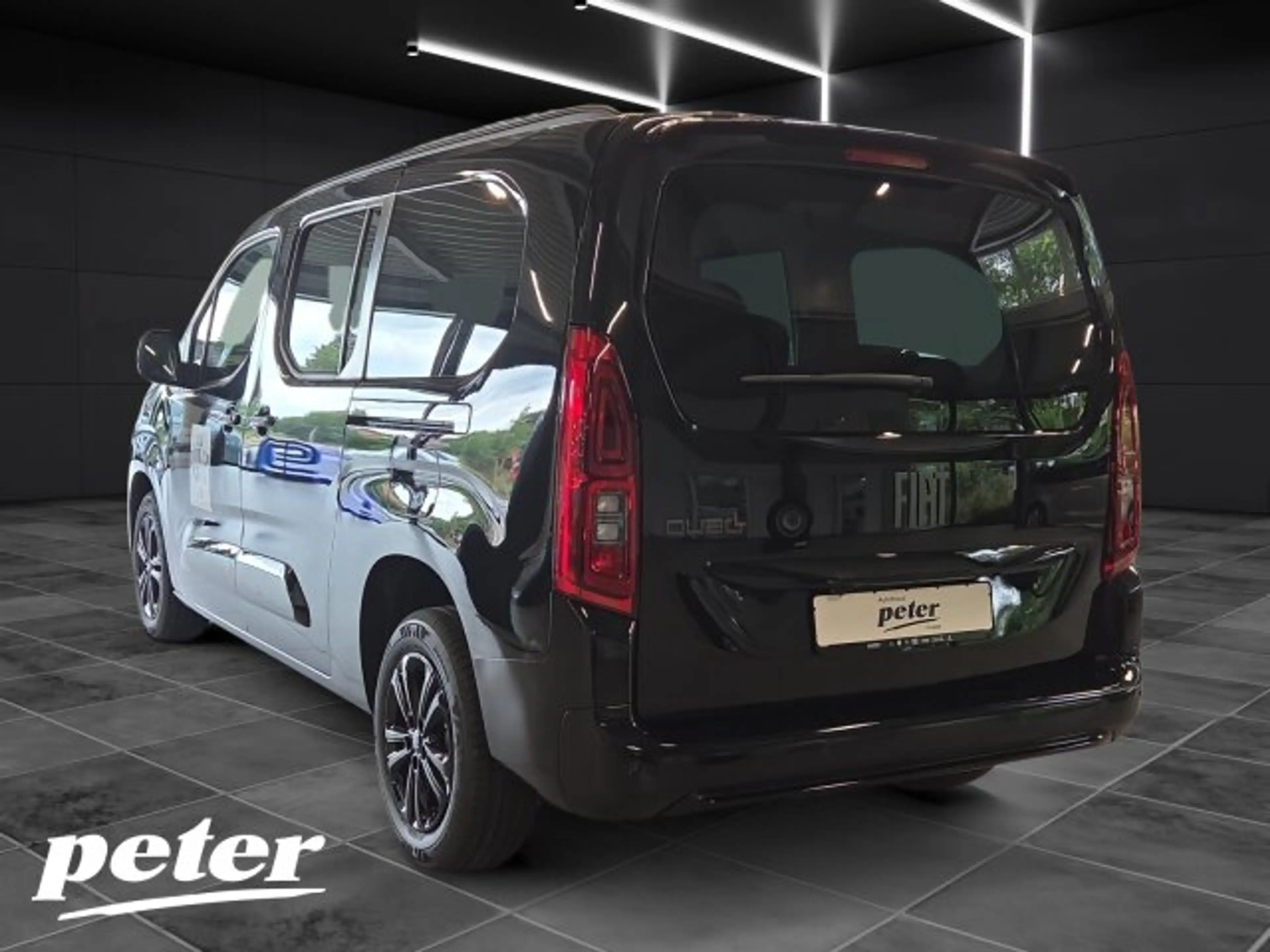Fiat Qubo Qubo L 7-Sitzer ICON 1.5 Diesel 130PS AT BAR TZ — photo 3
