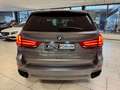 BMW X5 M d LEDER AHK HEADUP PANO ACC SOFTCLOSE H/K Grau - thumbnail 7