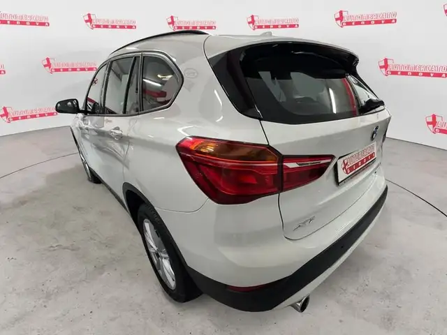 BMW X1 view 3