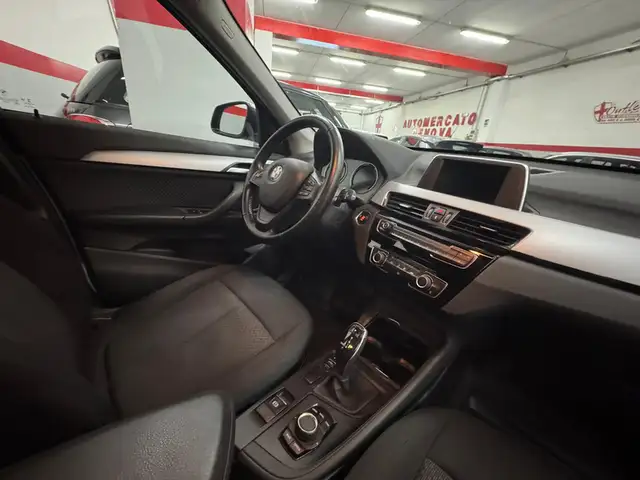 BMW X1 view 7