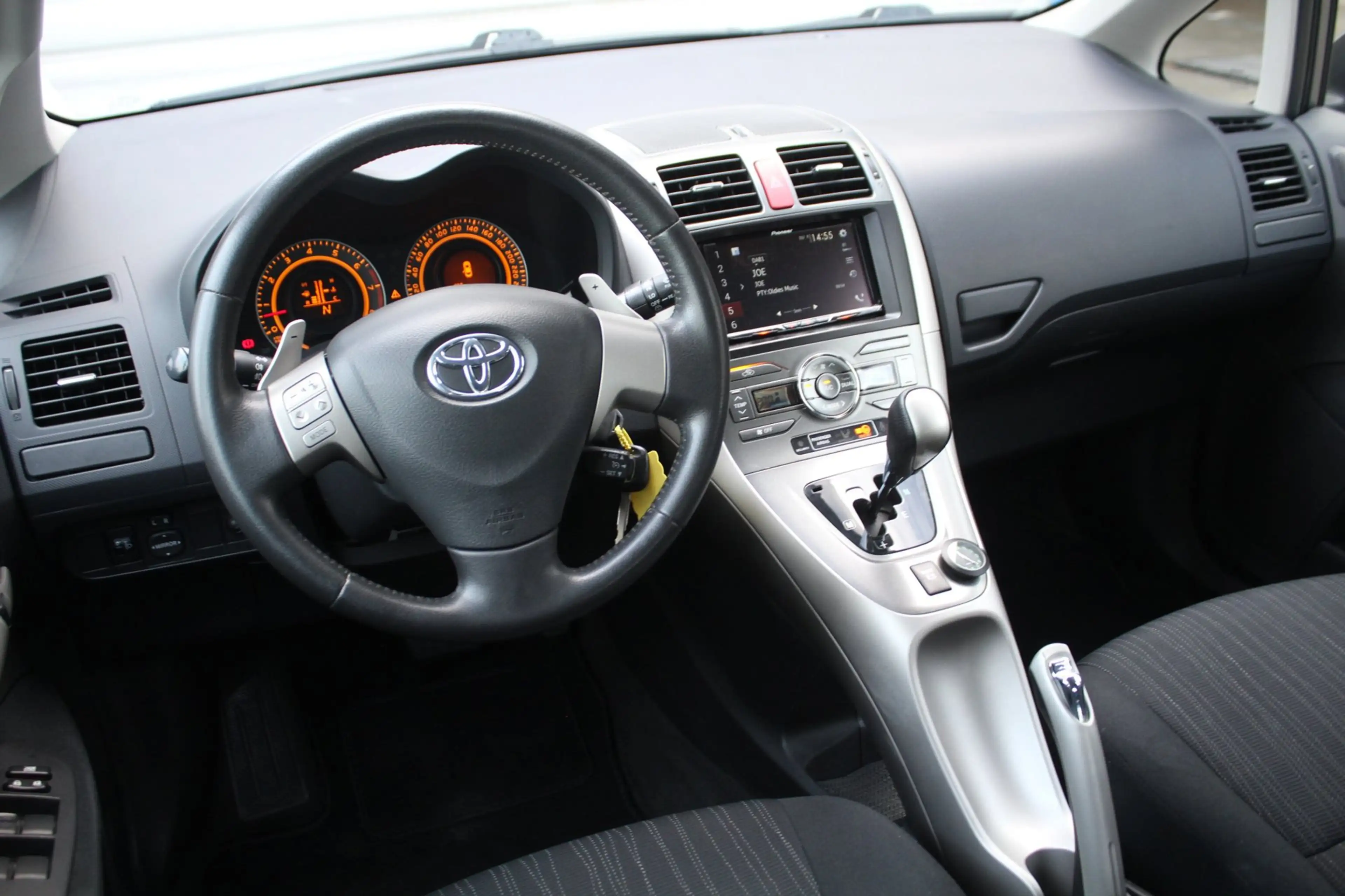 Toyota Auris 1.6-16V Sol | Automaat | Trekhaak | Camera | Clima — photo 12