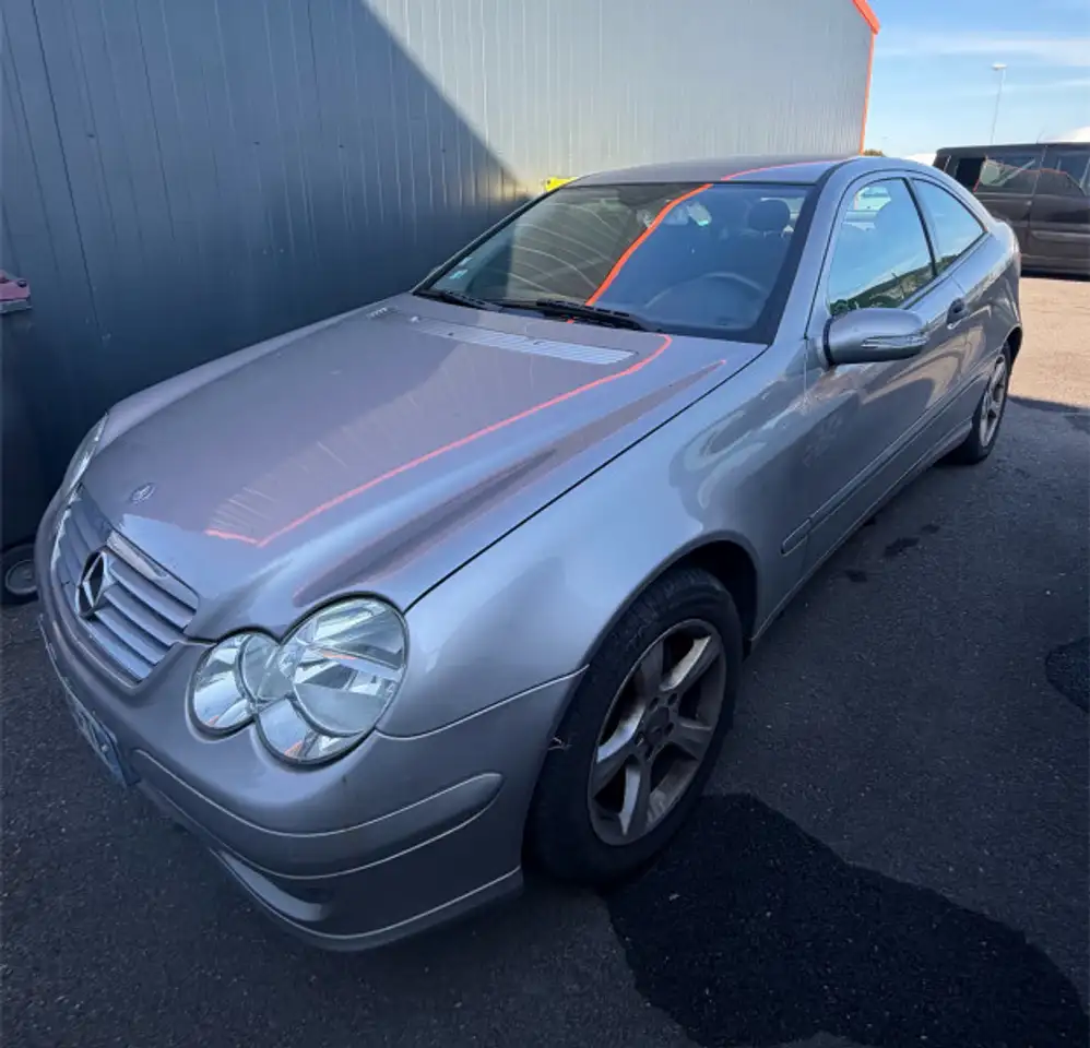 Mercedes-Benz C 200