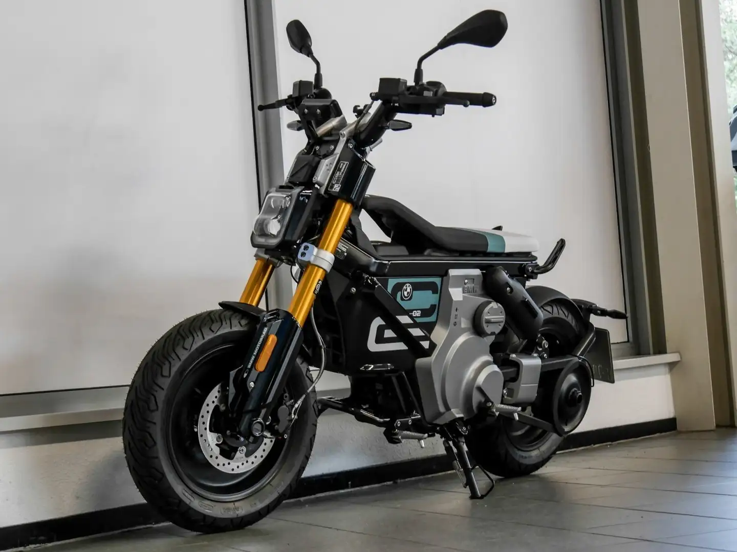 BMW CE 02 CE02 Highline Paket Schwarz - 2