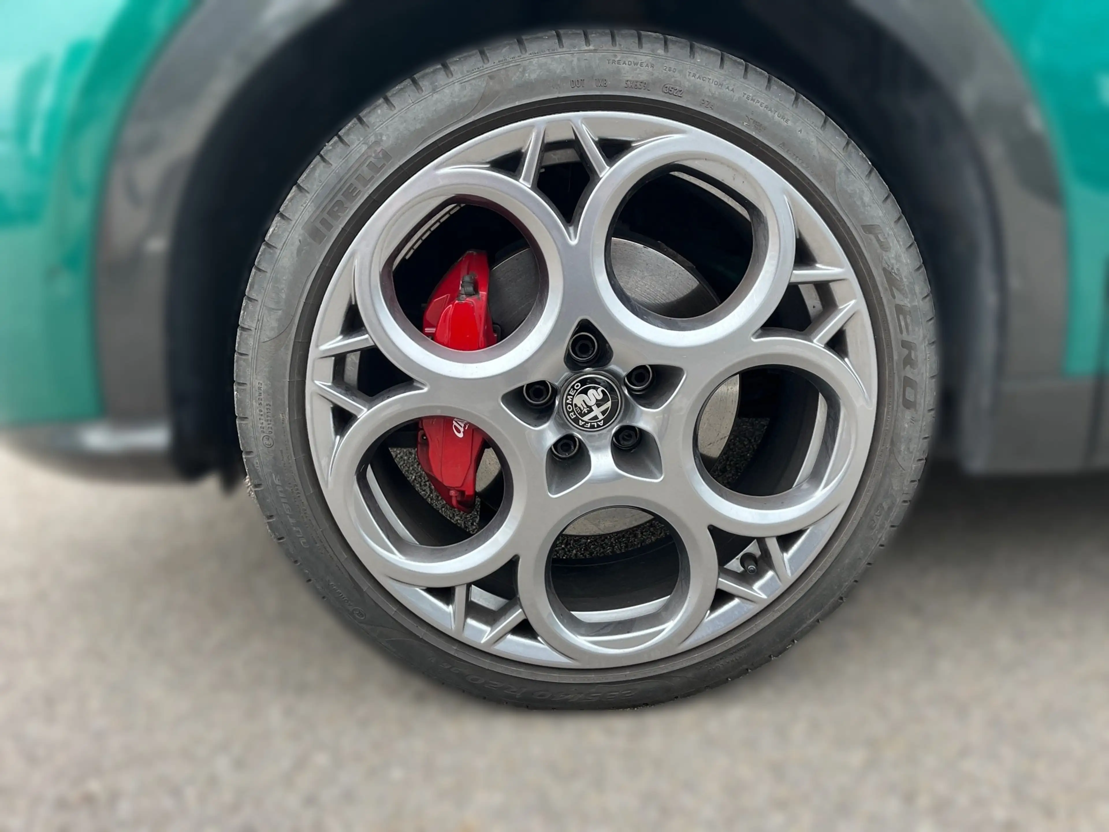 Alfa Romeo Tonale Edizione Speciale - 1,5 130 PS MHEV — photo 4