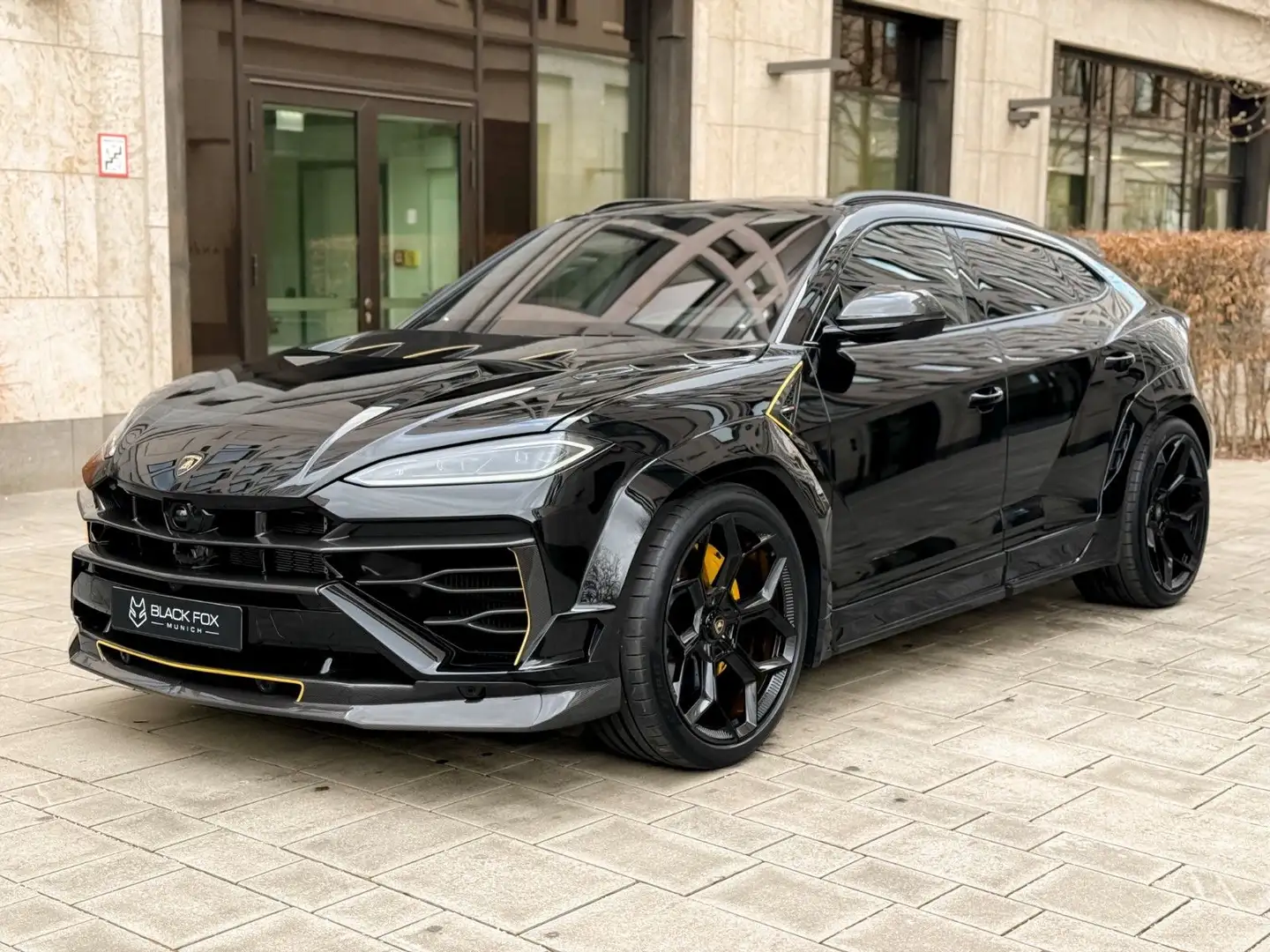 Lamborghini Urus 4.0 V8 SE | NOVITEC ESTESO | CARBON Schwarz - 2