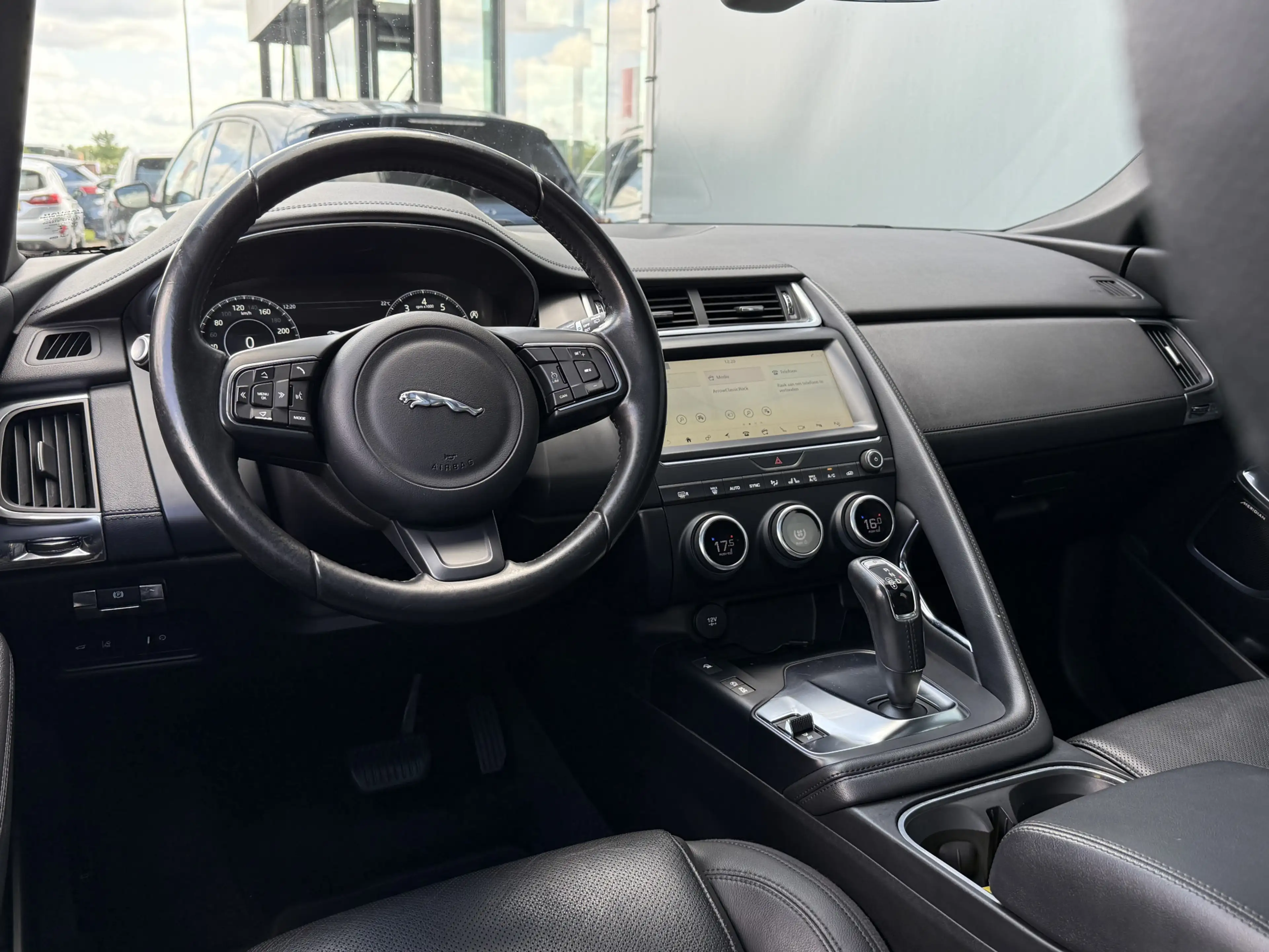 Jaguar E-Pace BWJ 2018 2.0 249 PK P250 AWD HSE AUTOMAAT | NIEUW — photo 4