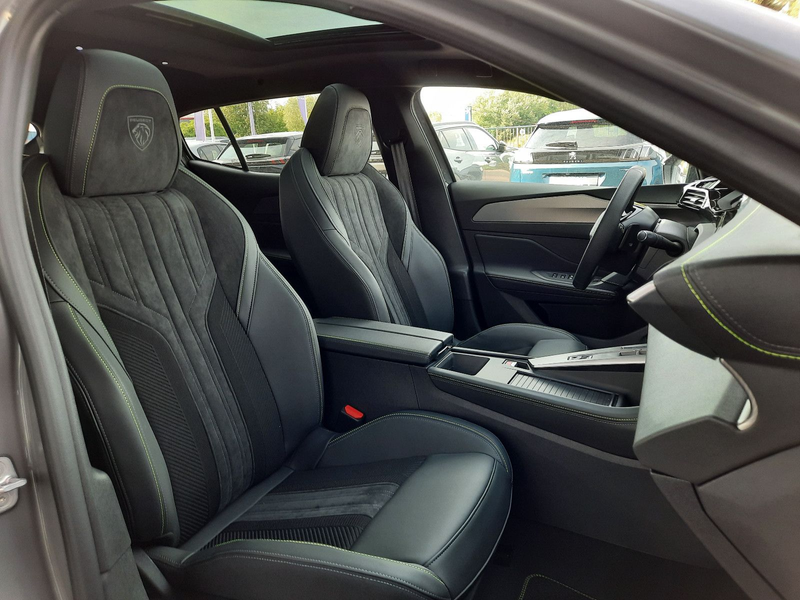 Peugeot 408 GT Exclusive eDSC  PDACH SH 360° KAM  ELHK — photo 8