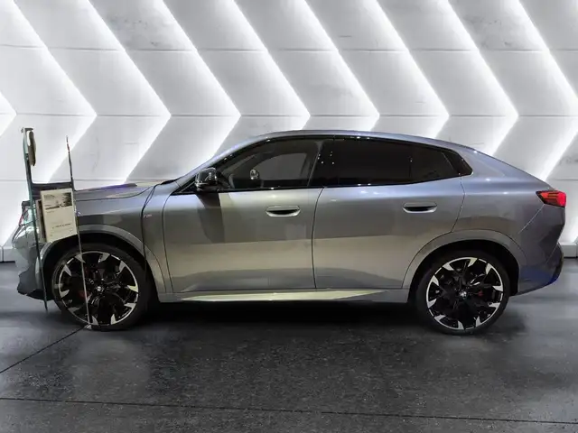 BMW X2 view 6