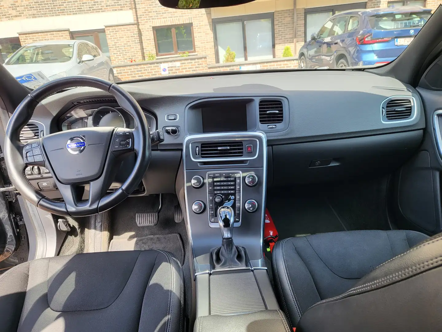 Volvo V60 V60 2.0 D3 Kinetic Geartronic - 2