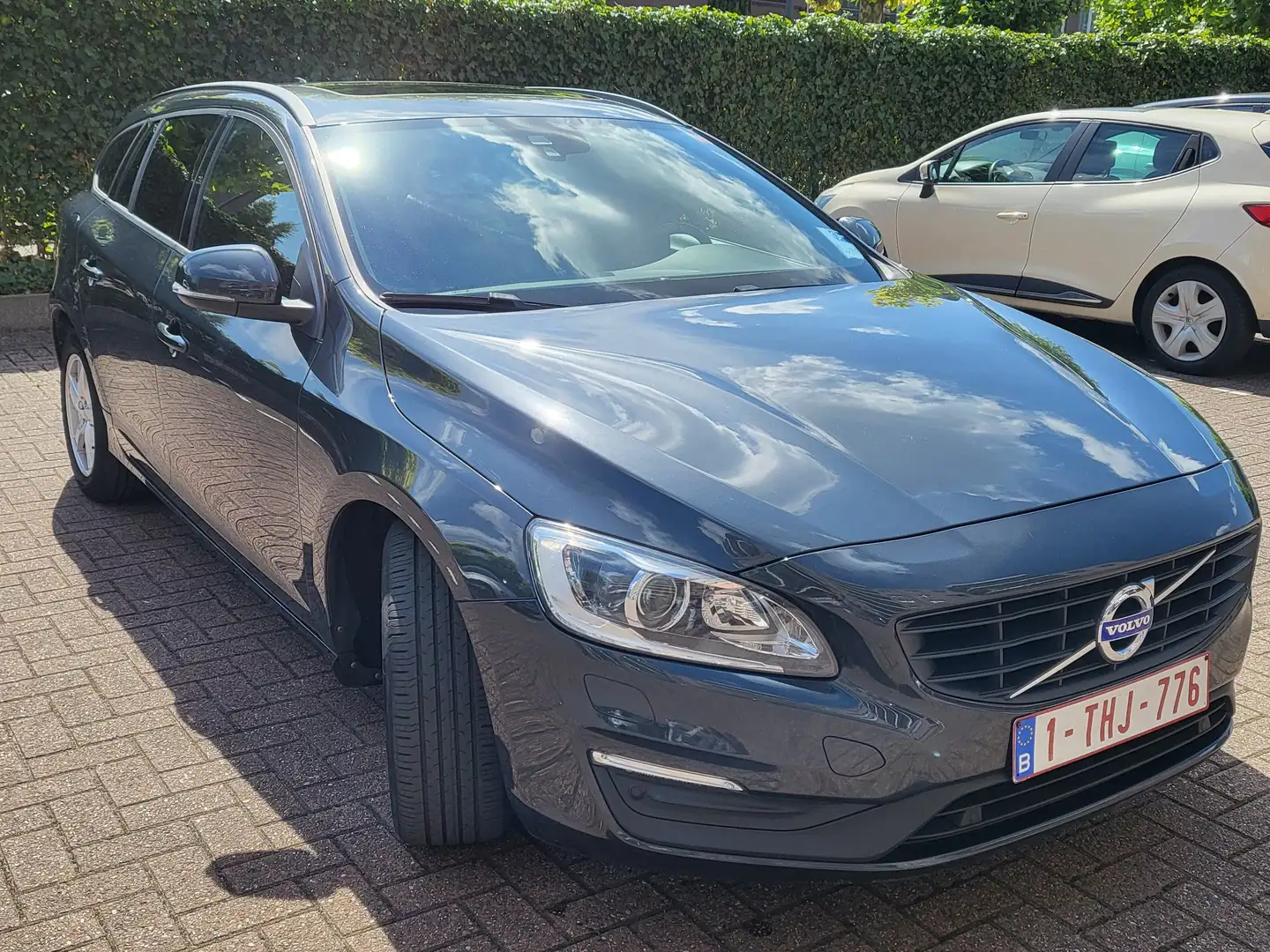 Volvo V60 V60 2.0 D3 Kinetic Geartronic - 1