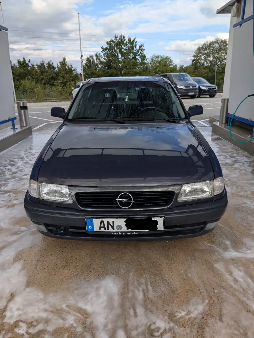 Opel Astra F 1,6L 16V - 1