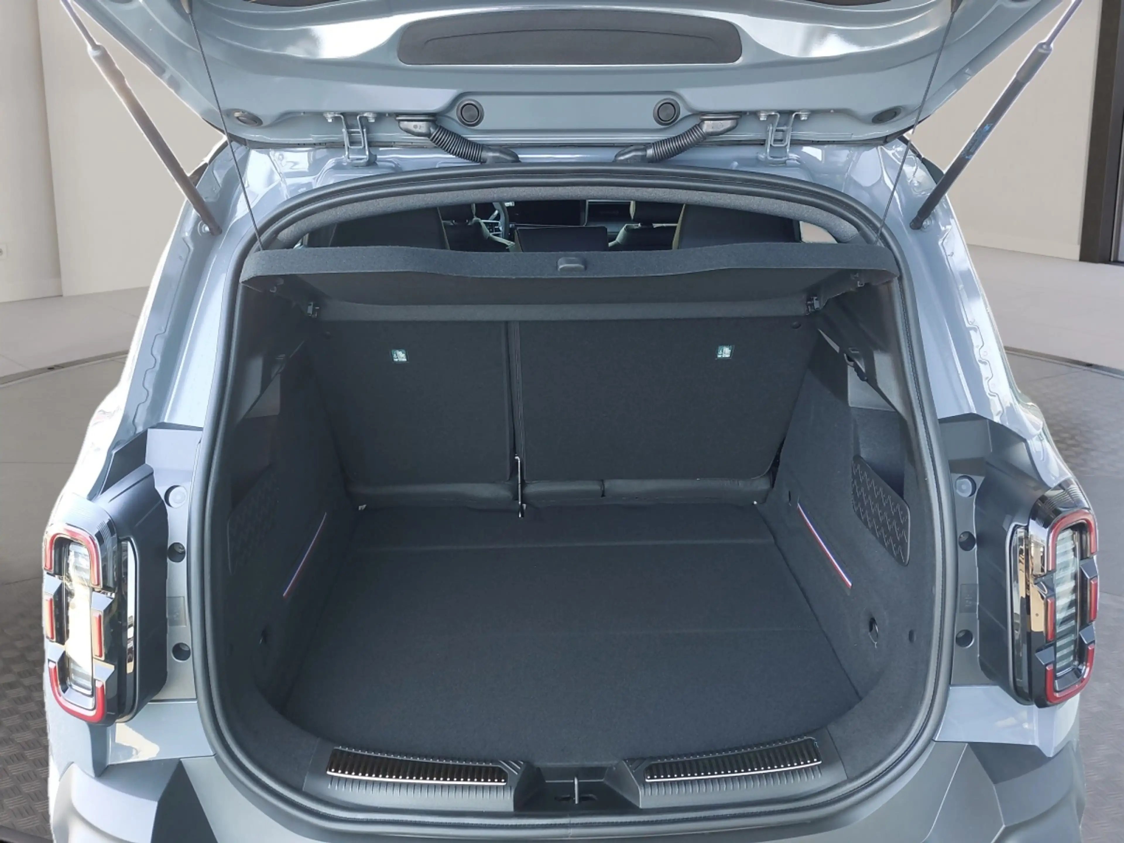 Renault R 4 E-Tech 150 PS 52kWh Comfort Range Iconic Plein Sud — photo 12