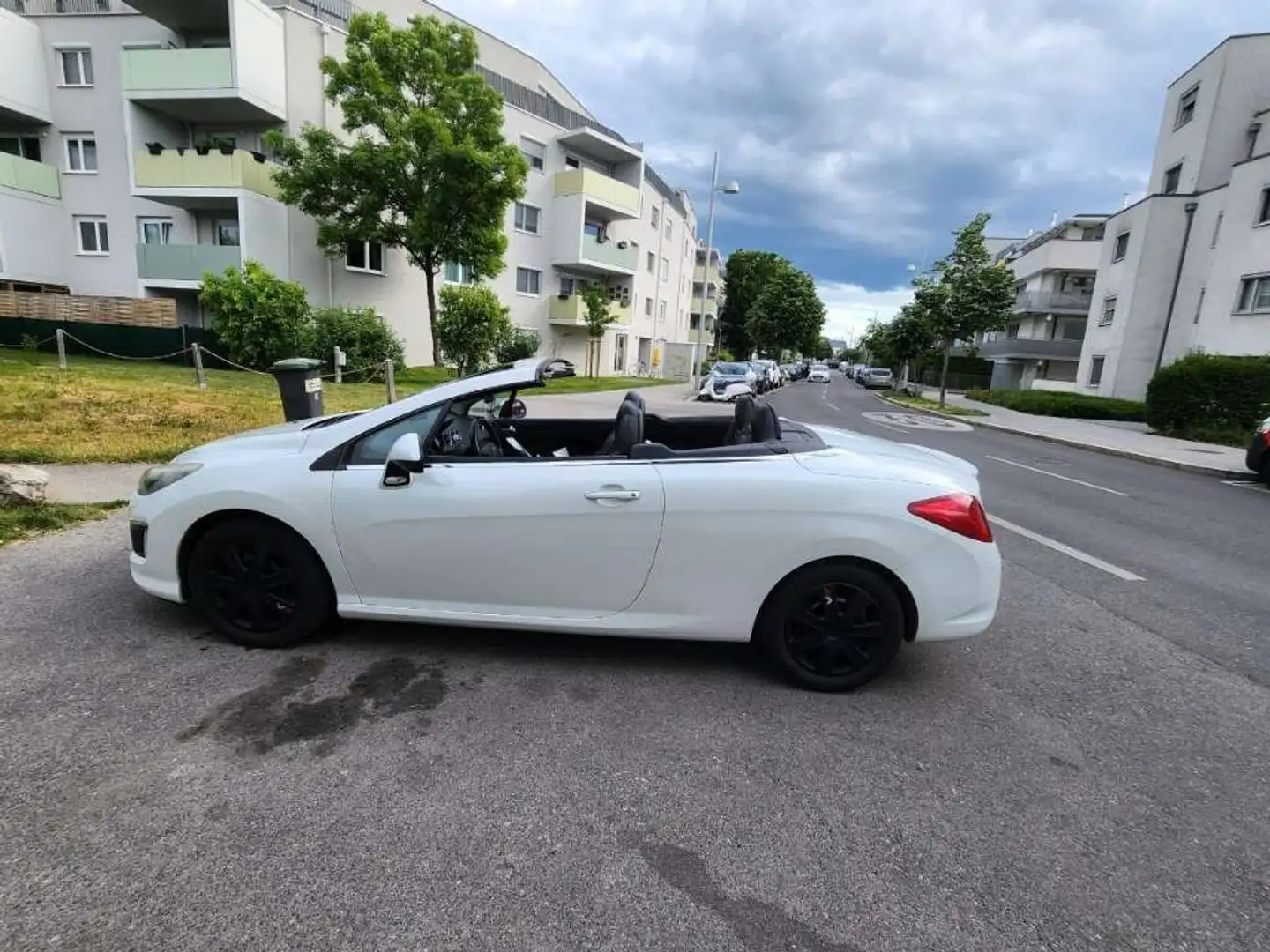 Peugeot 308 308 CC Allure 1,6 16V THP Allure Weiß - 1