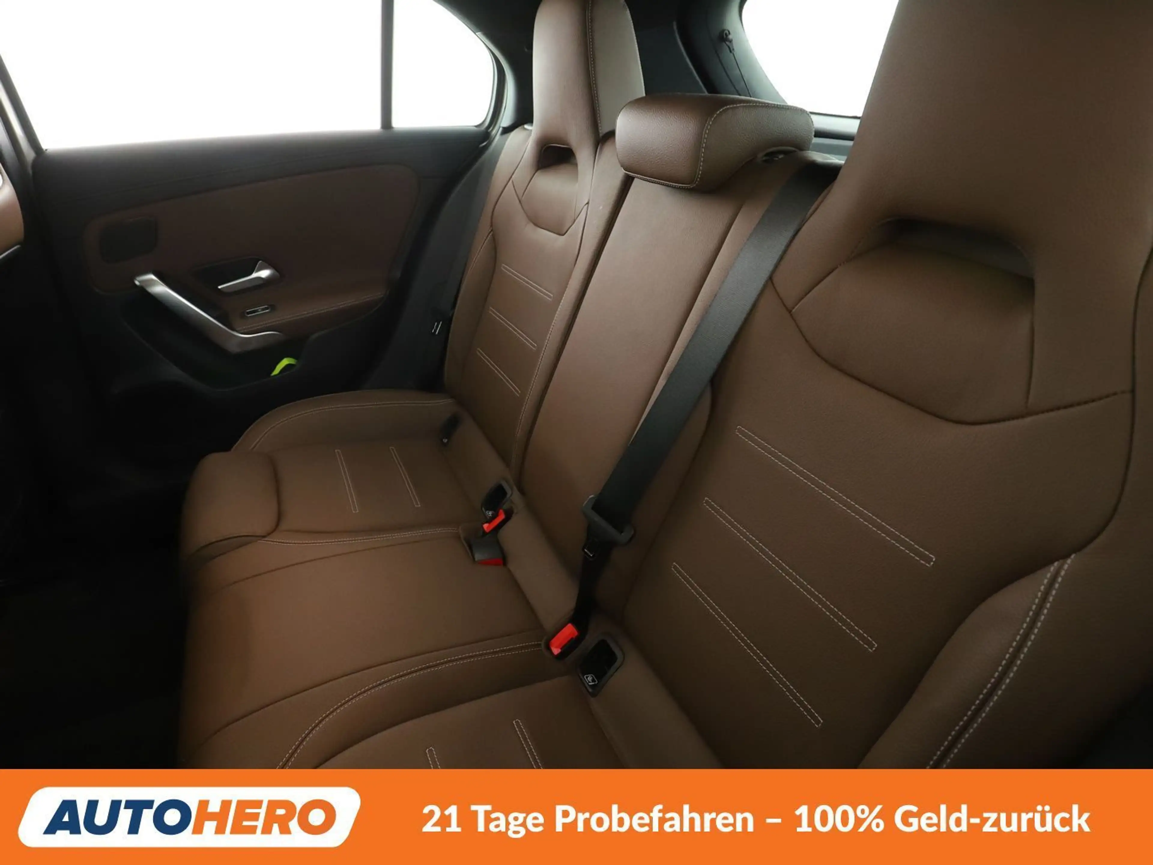 Mercedes-Benz A 35 AMG A 35 AMG 4Matic Aut.*NAV*LED*TEMP*CAM*PDC*SHZ*ALU* — photo 14