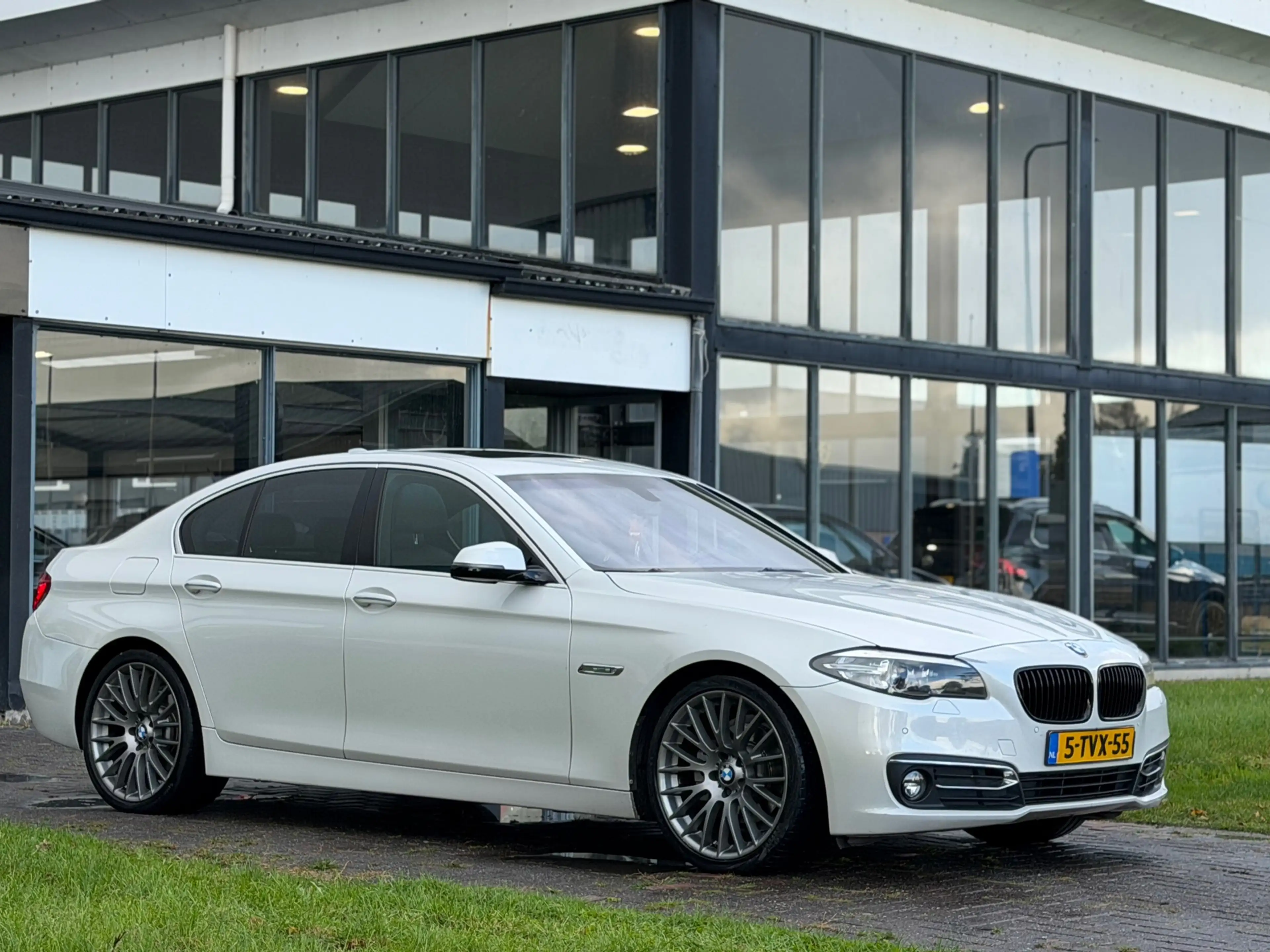 BMW 520 5-serie 520i Luxury/Pano/Memory/Garantie/Stoelverw — photo 2