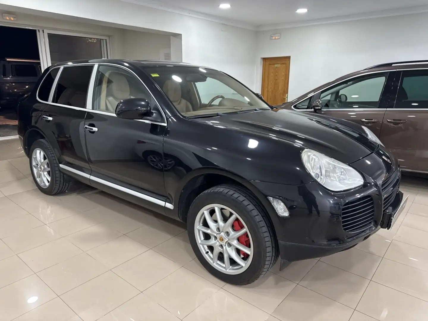 Porsche Cayenne Todoterreno Automático de 5 Puertas Negro - 2