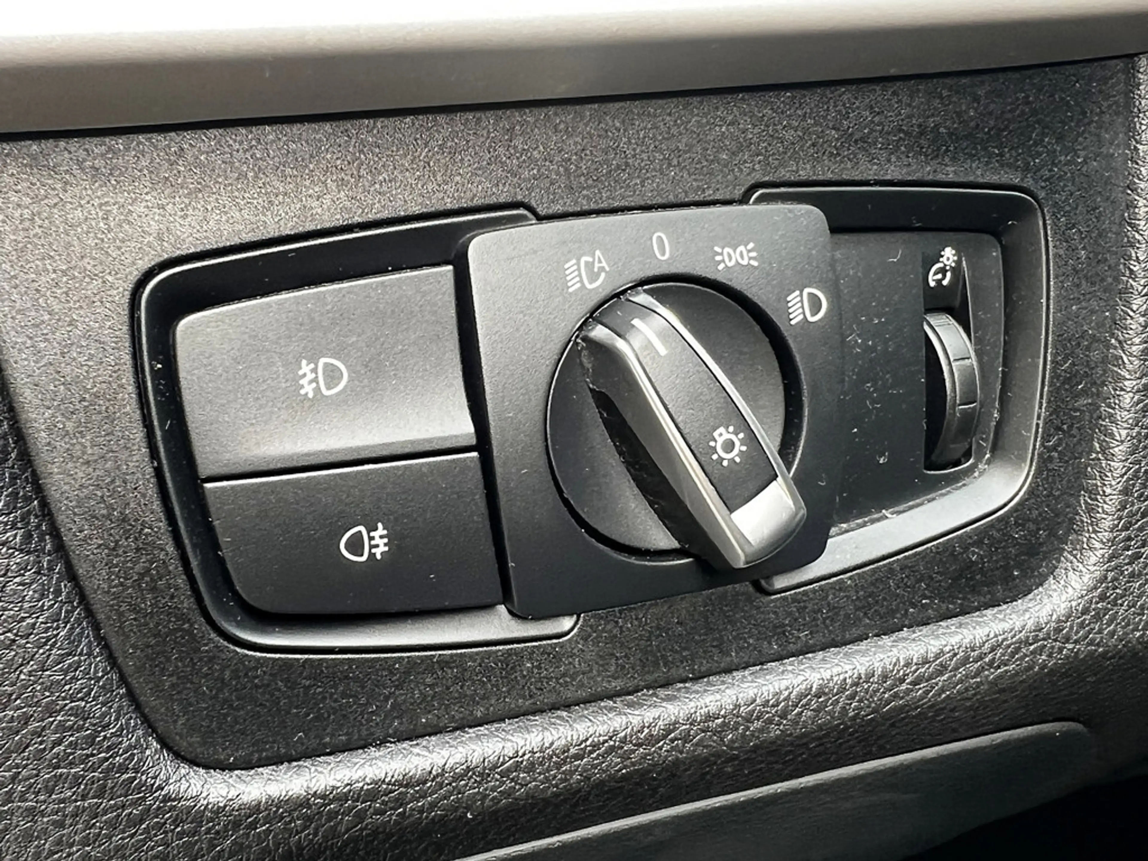 BMW 318 3-serie Touring 318i Executive — photo 13