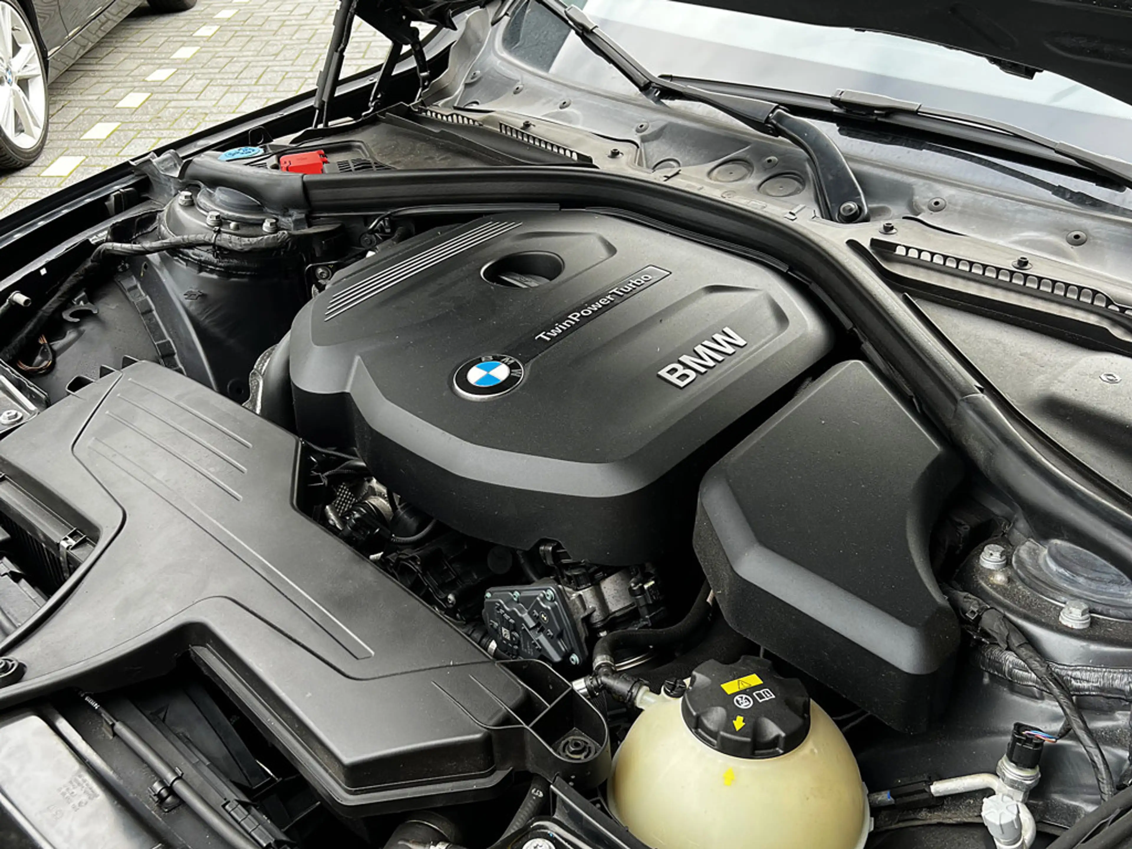 BMW 318 3-serie Touring 318i Executive — photo 11