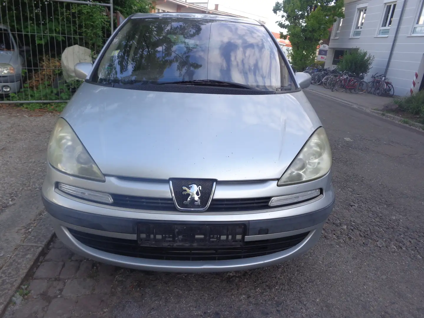 Peugeot 807 HDi 130 Platinum Grau - 1