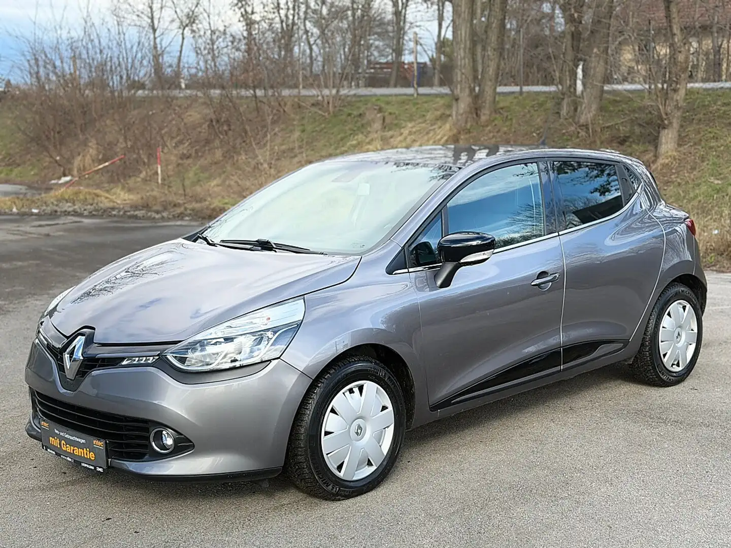 Renault Clio Expression dCi 75 Sehr gepflegt sehr gute Ausst... Grau - 2