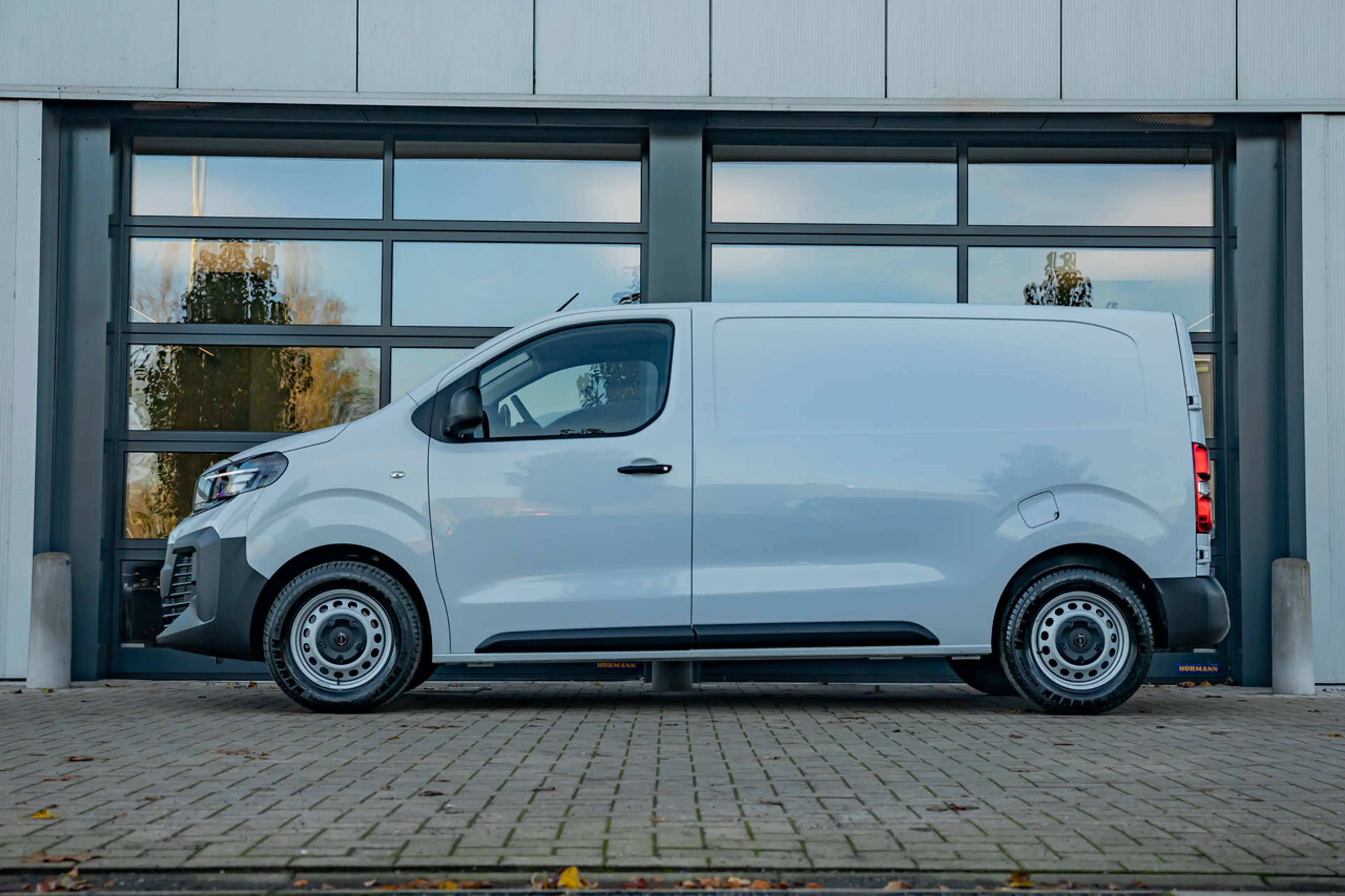 Opel Vivaro L2 | 136 PK | 75 kWh | Camera | Dodehoekdet. | ... — photo 3