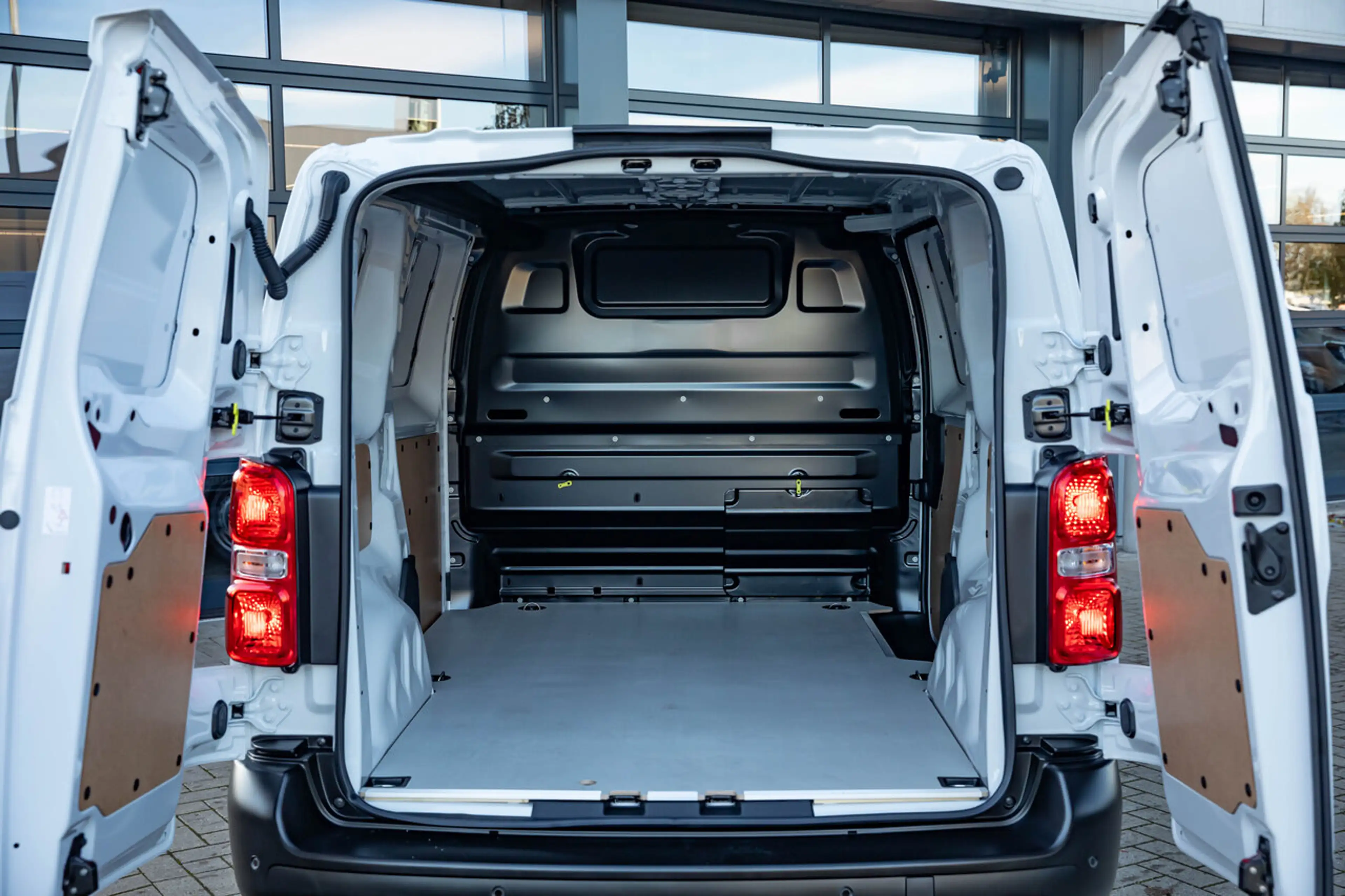 Opel Vivaro L2 | 136 PK | 75 kWh | Camera | Dodehoekdet. | ... — photo 10