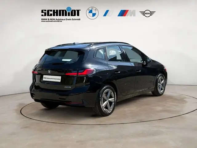 BMW 2 Series view 6